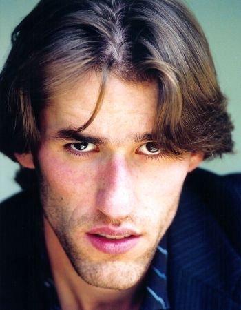 actor Nick Sowell large photo