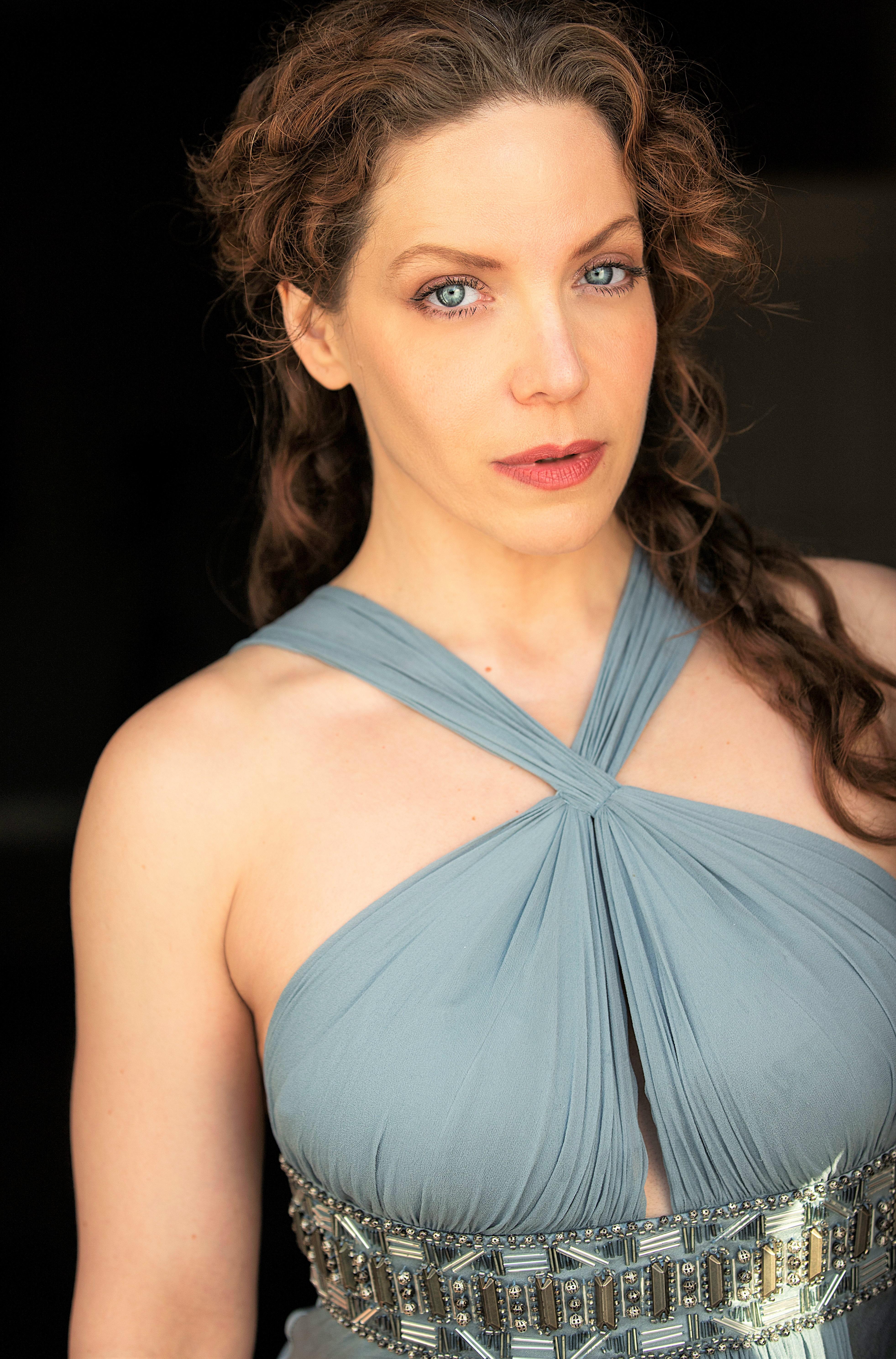 actor Gwenhwyfar Reagan Hardy large photo