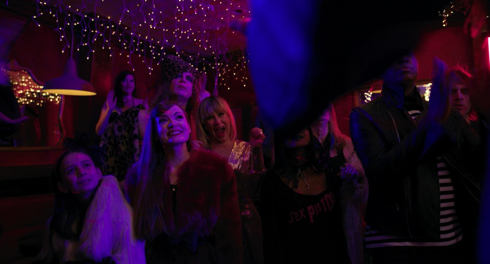 actor Anne Hanavan large photo