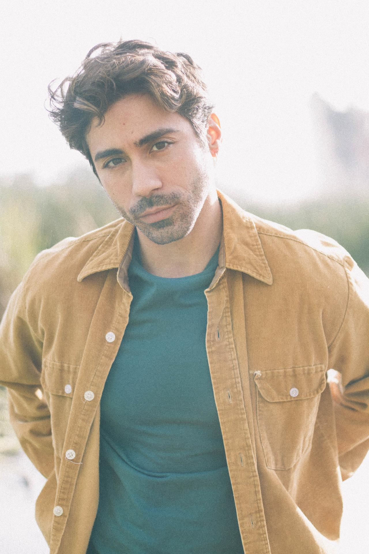 actor Giancarlo Sabogal large photo