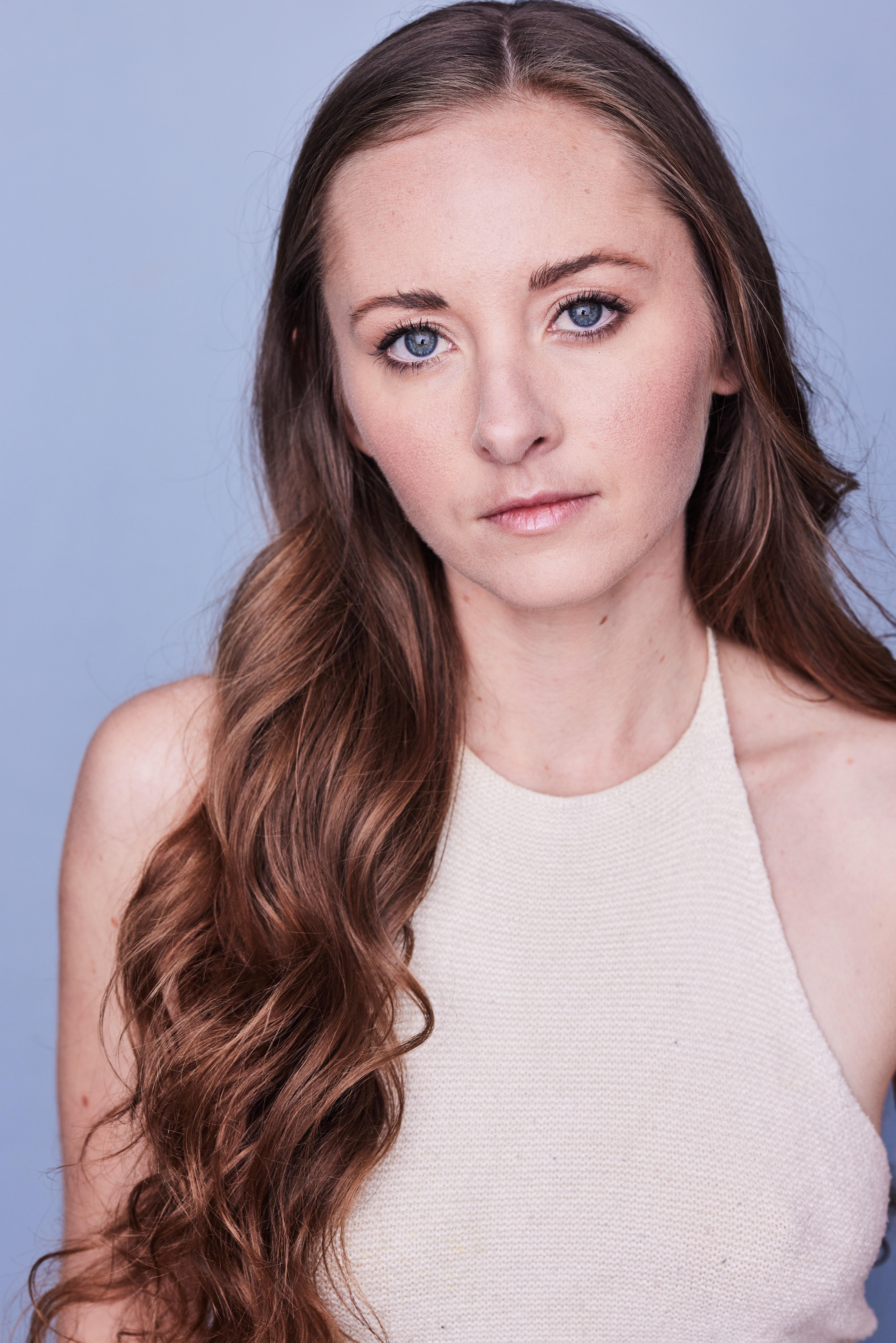 actor Rachel Fox large photo