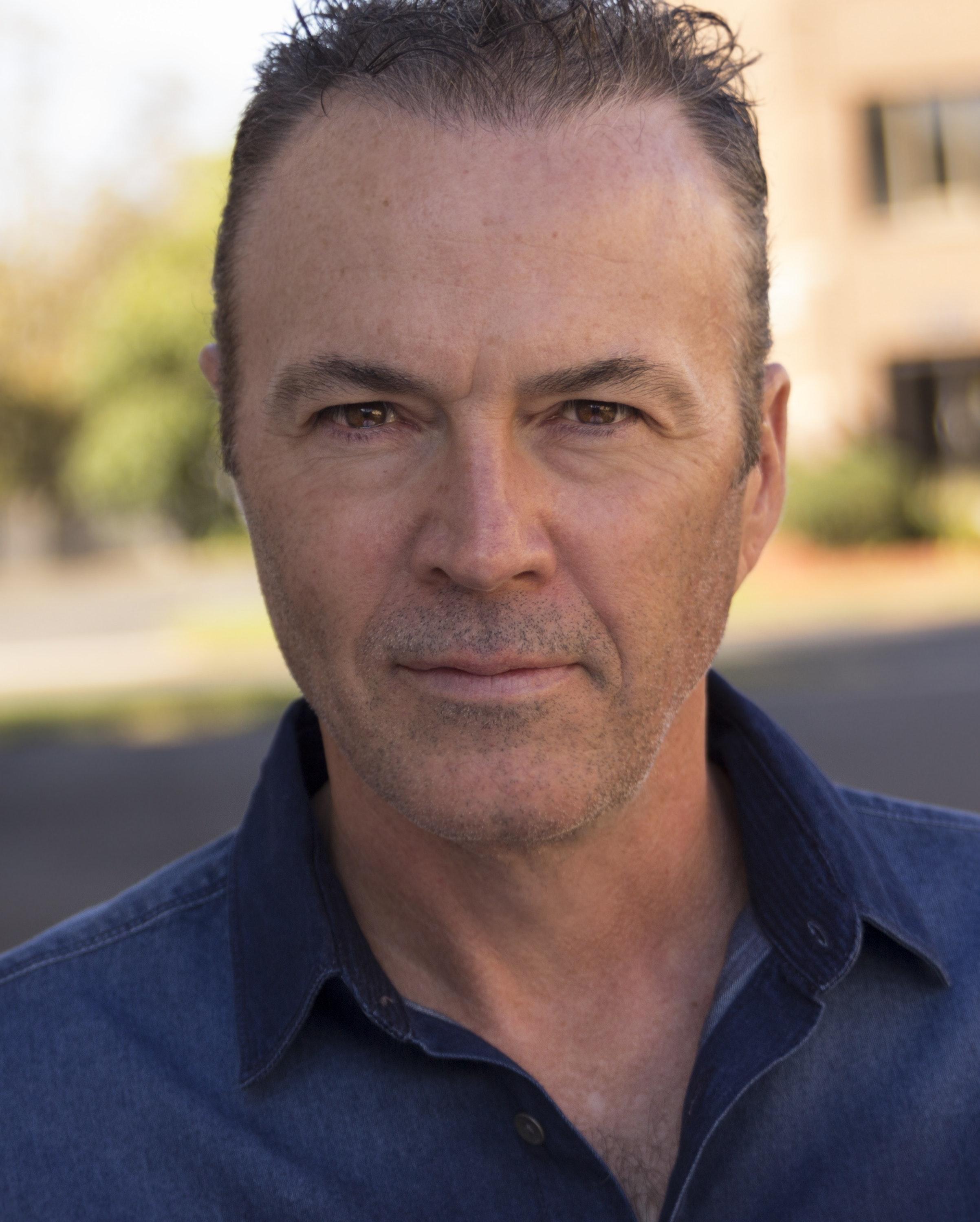 actor Greg Nutcher large photo