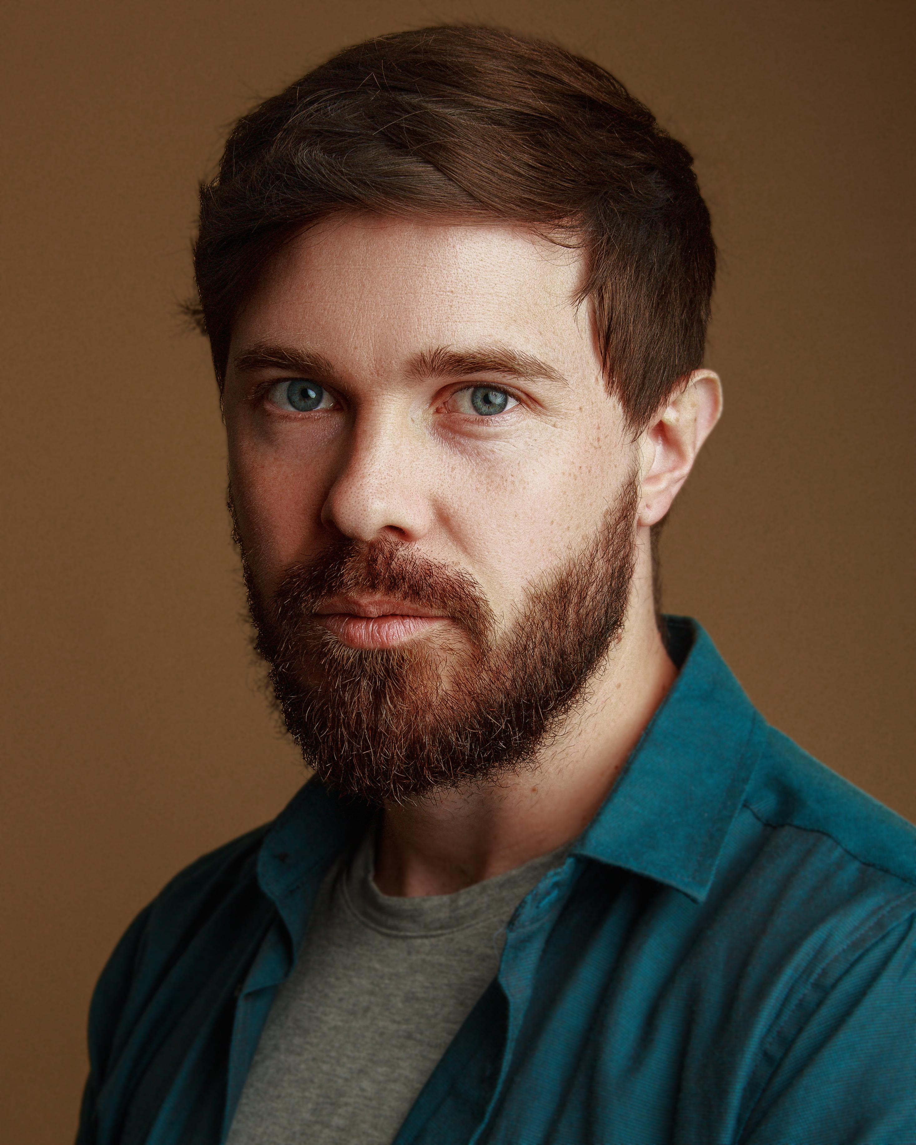 actor Chris McQuire large photo