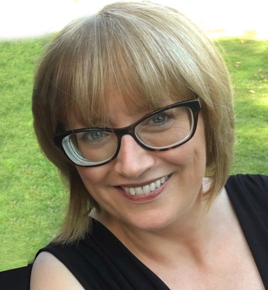 actor Lotti Pharriss Knowles large photo