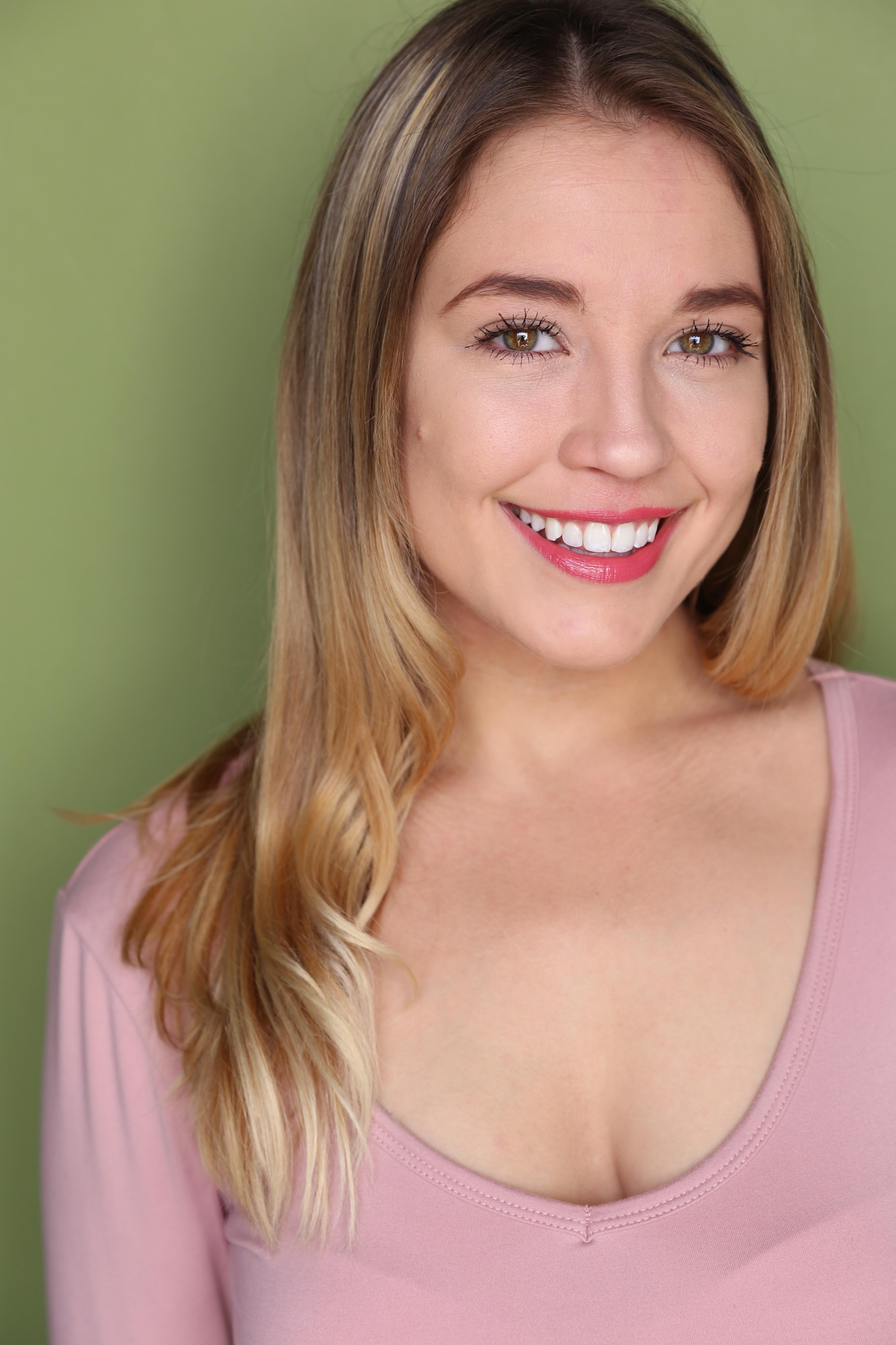 actor Gabi Stewart large photo