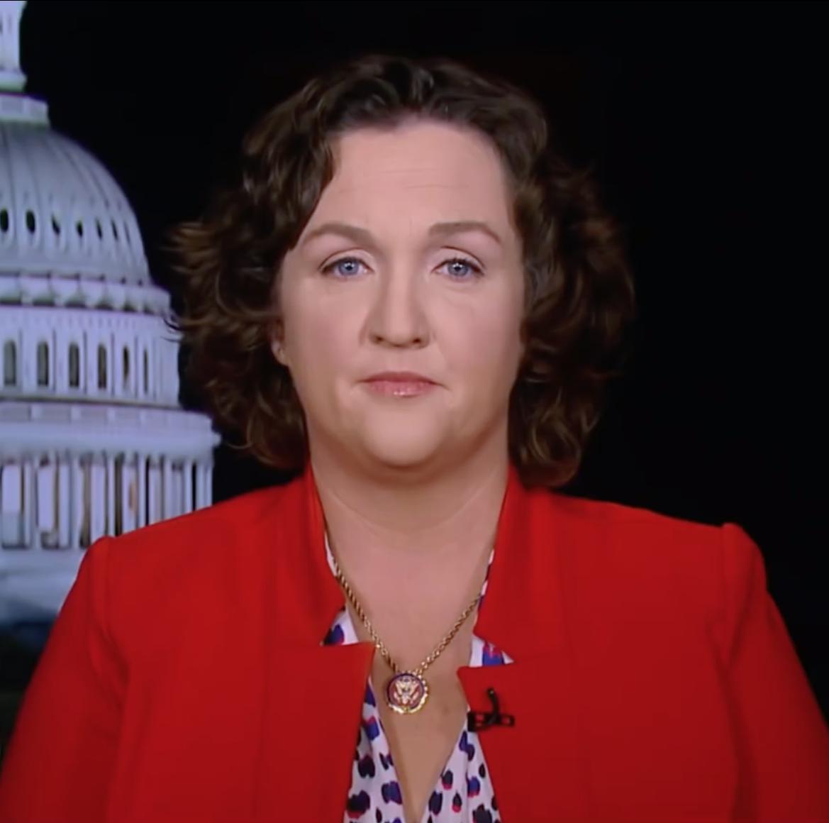 actor Katie Porter large photo