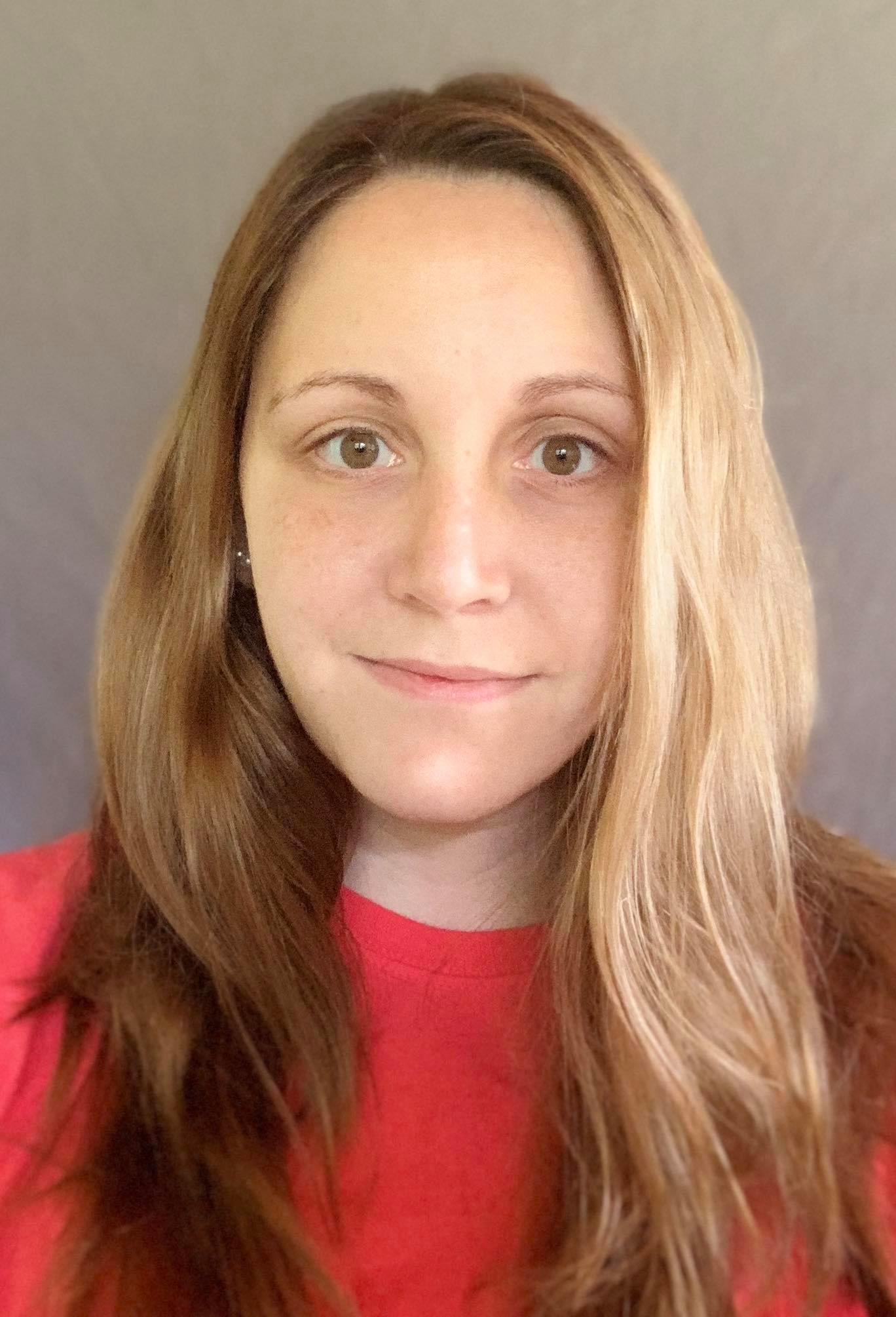 actor Ashley Brewer large photo