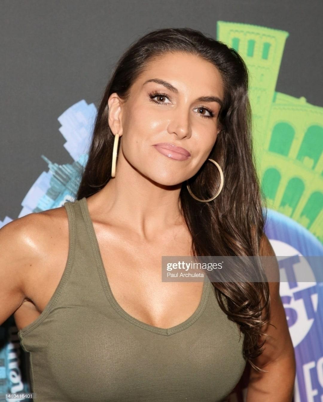 actor Cecile Cubiló large photo