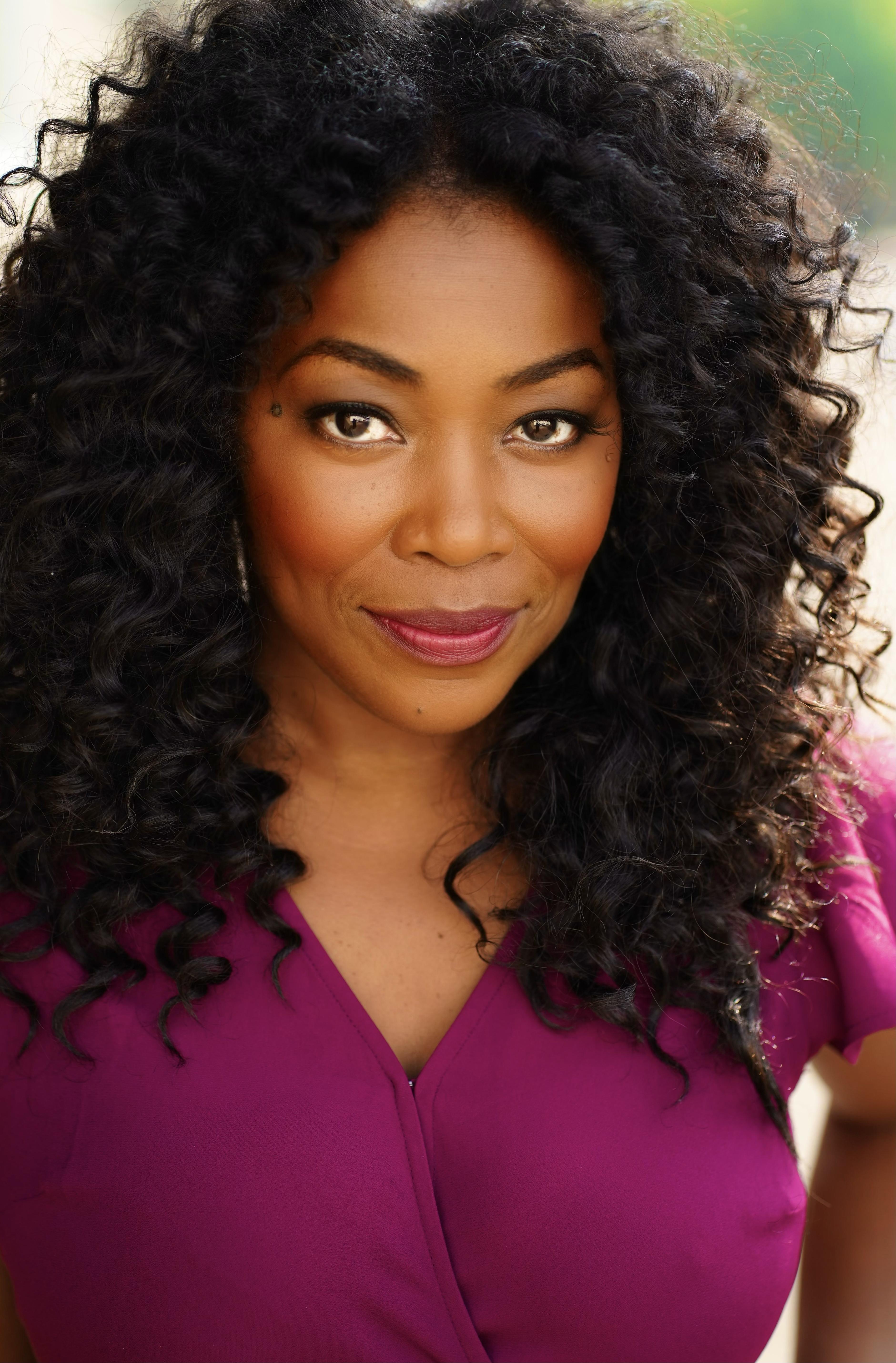 actor Donielle Artese large photo