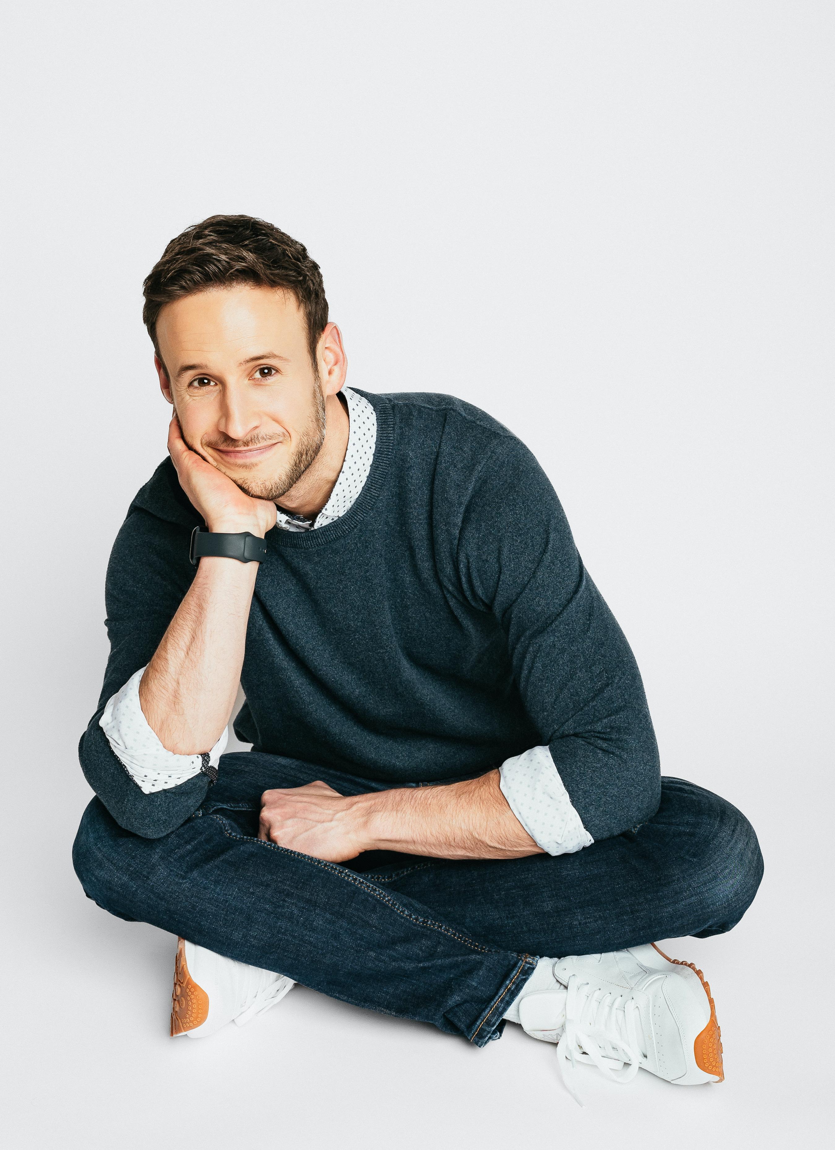 actor Kyle Buchanan large photo