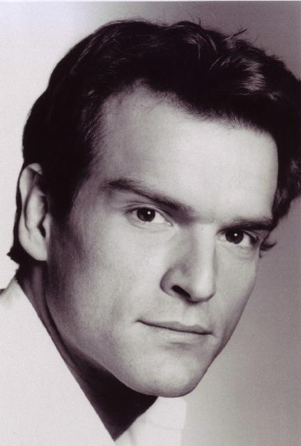 actor Warren Derosa large photo