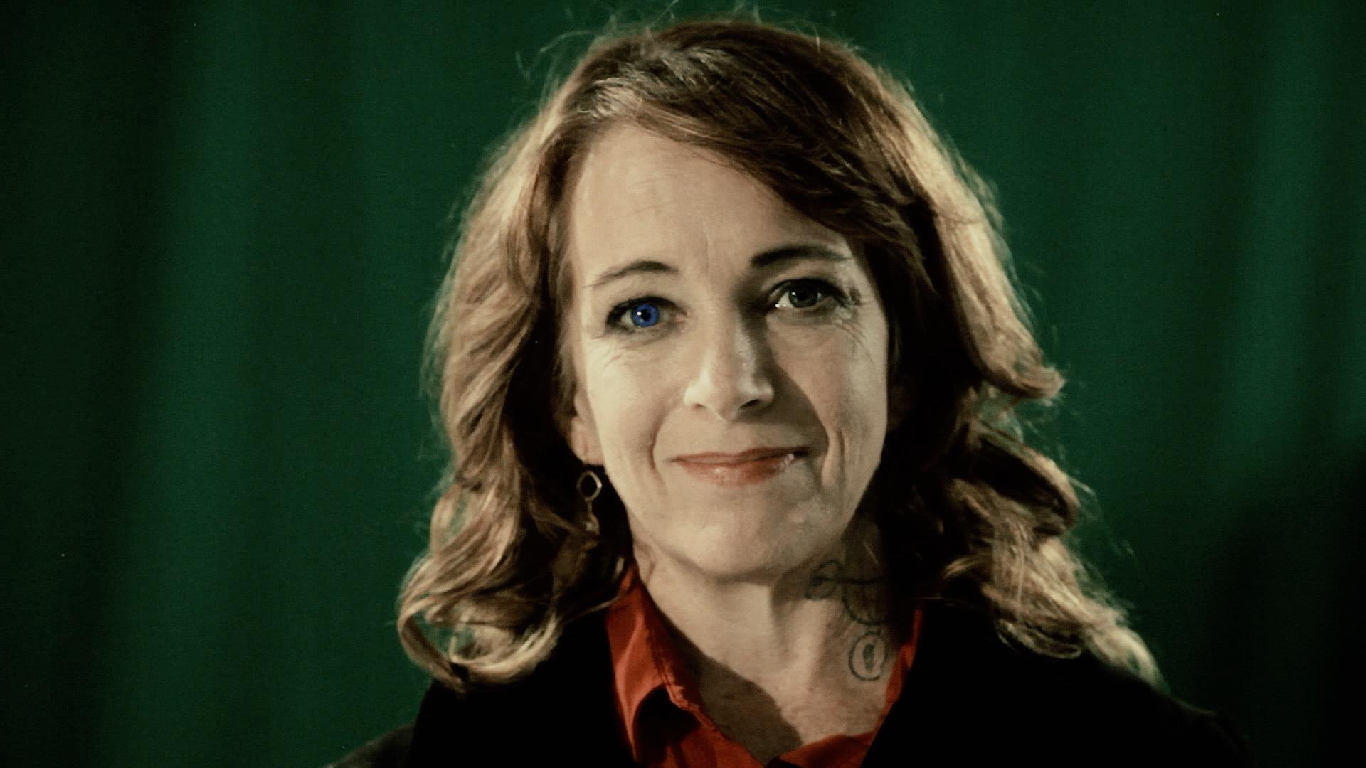 actor Rebecca Barnes large photo