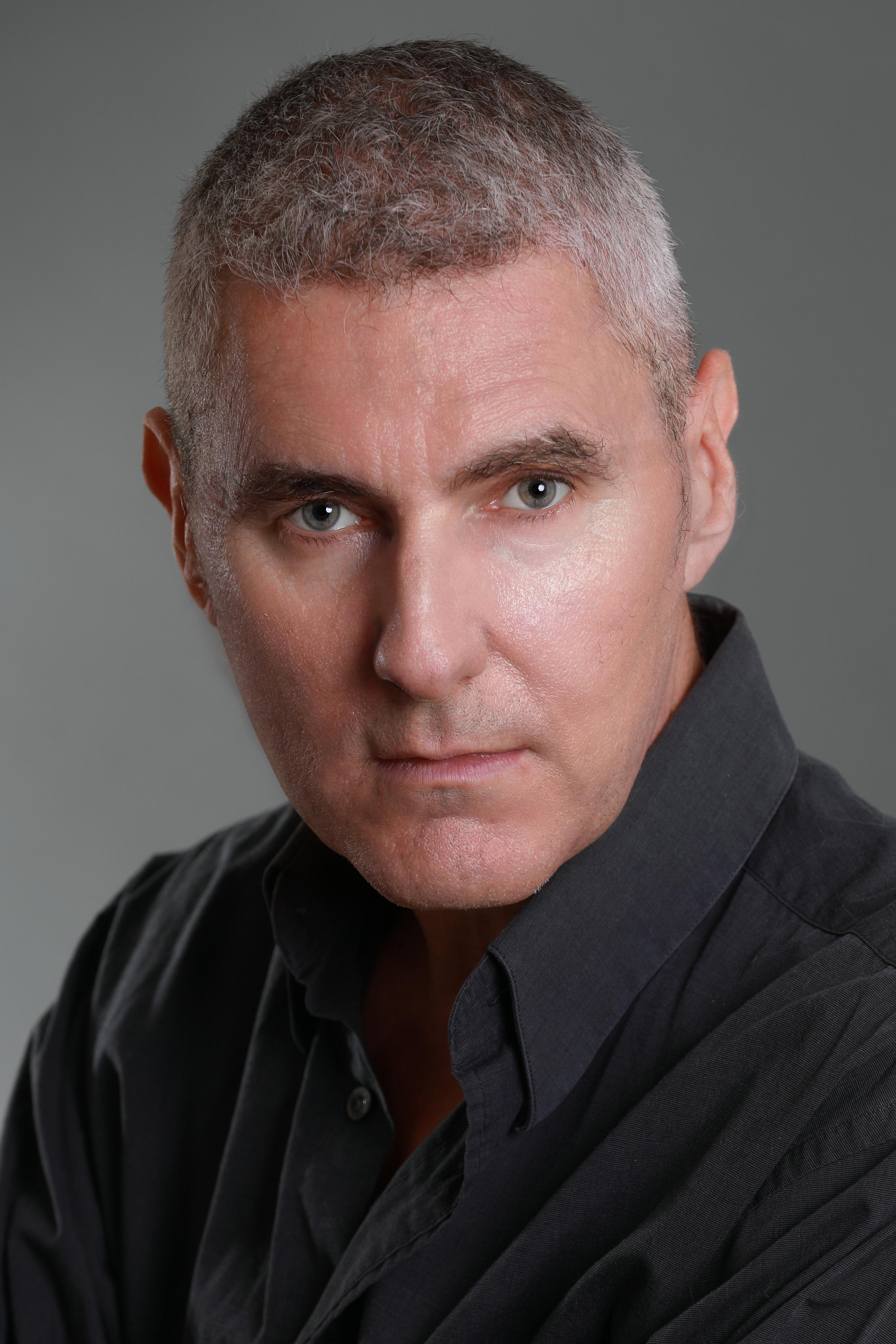 actor Greg Hobbs large photo