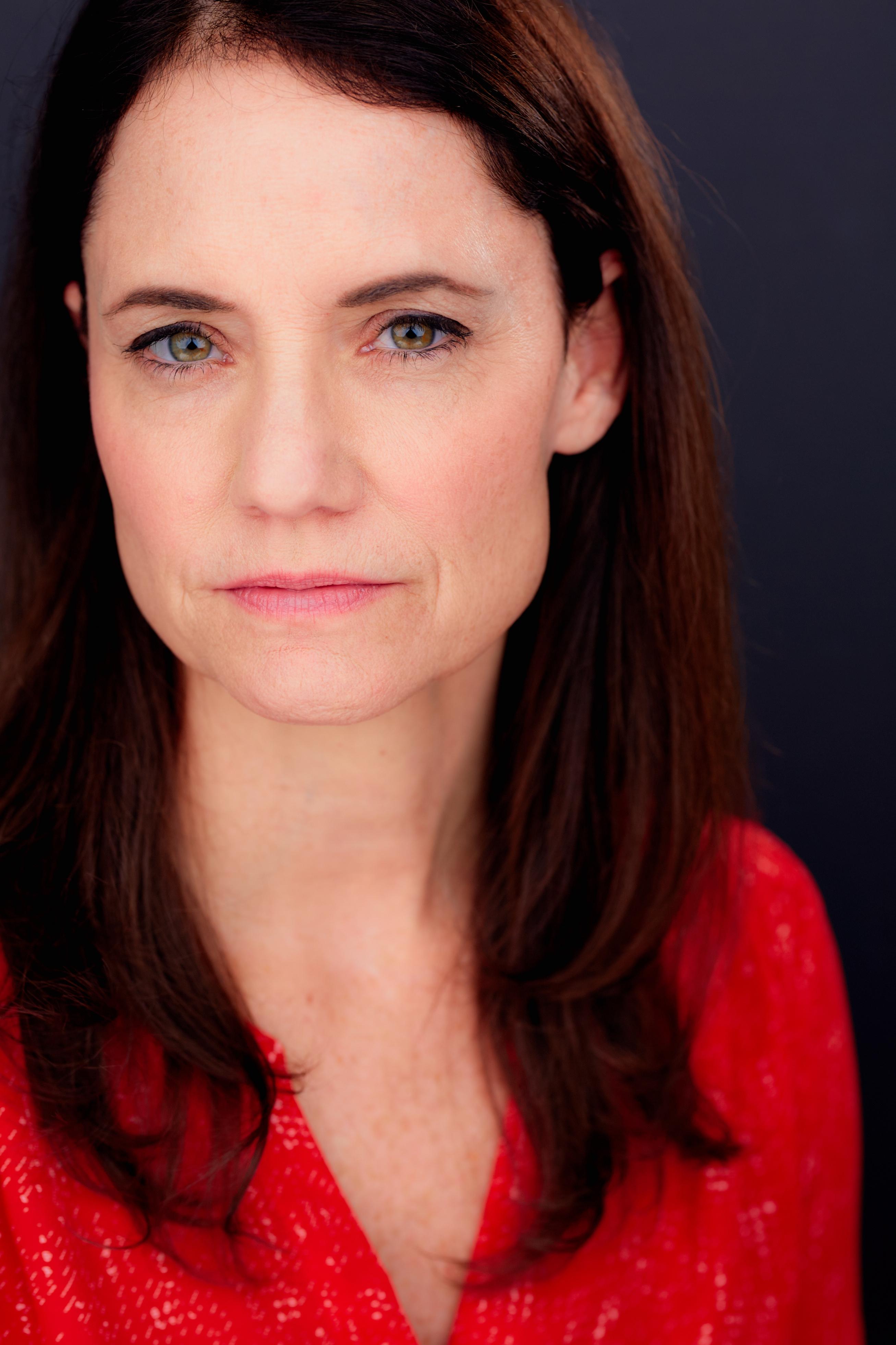 actor Jennifer Leigh Mann large photo