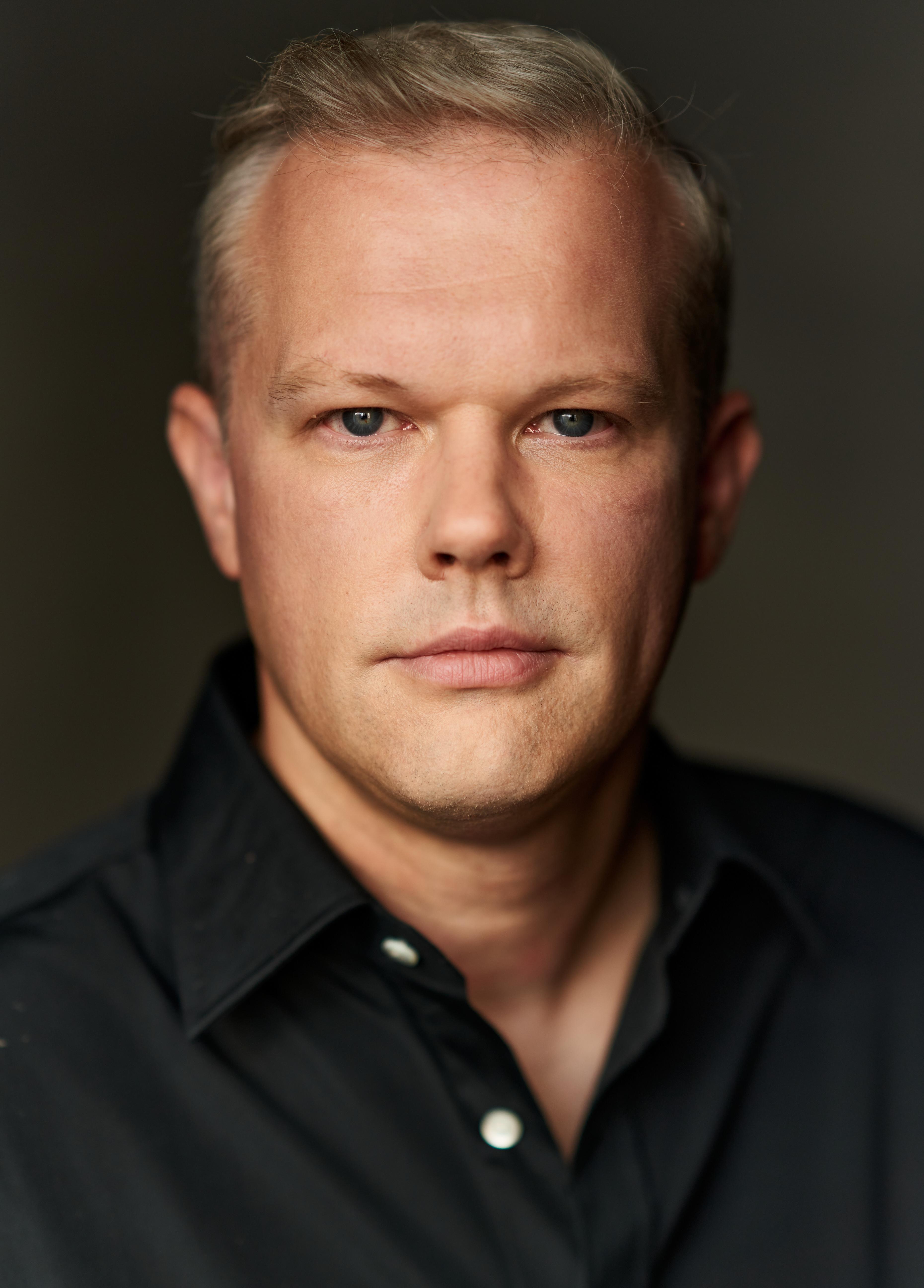 actor Dave Power large photo