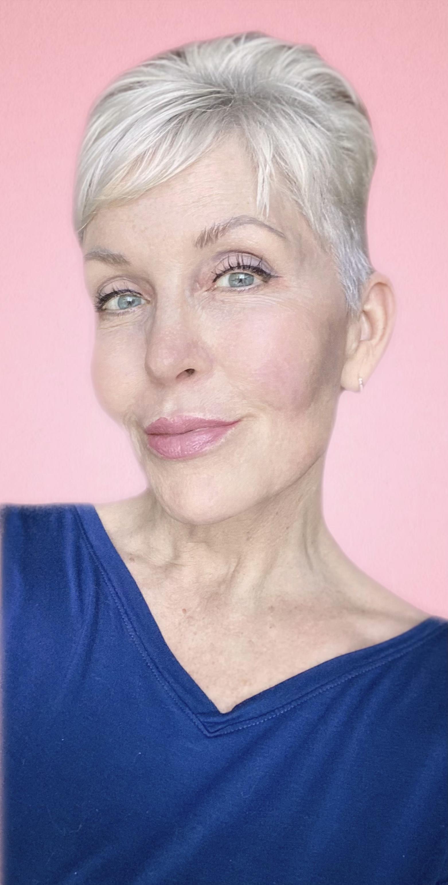 actor Laurie Cummings large photo