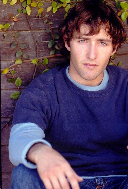 actor T.W. Leshner large photo