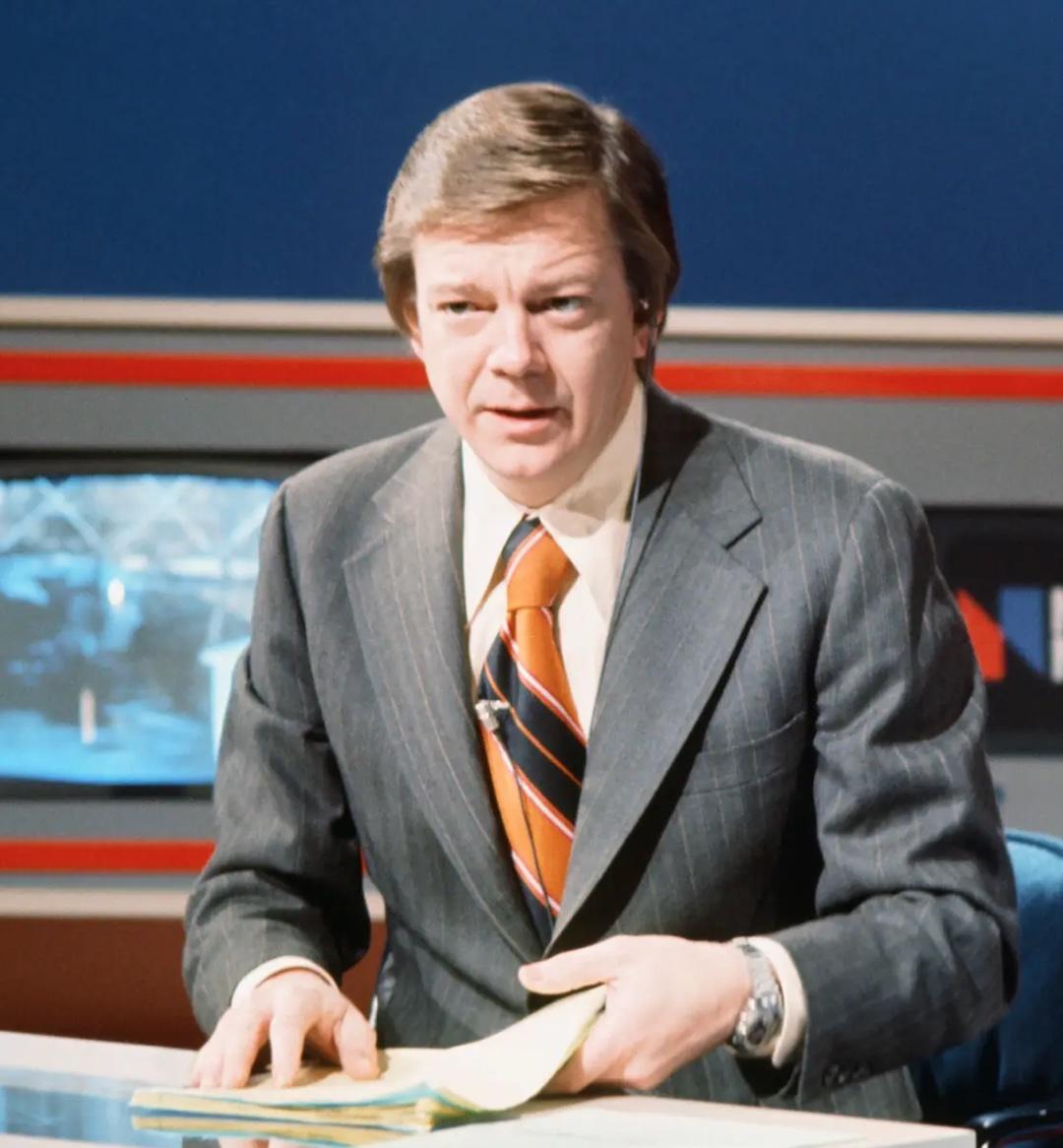 actor Jim Hartz large photo