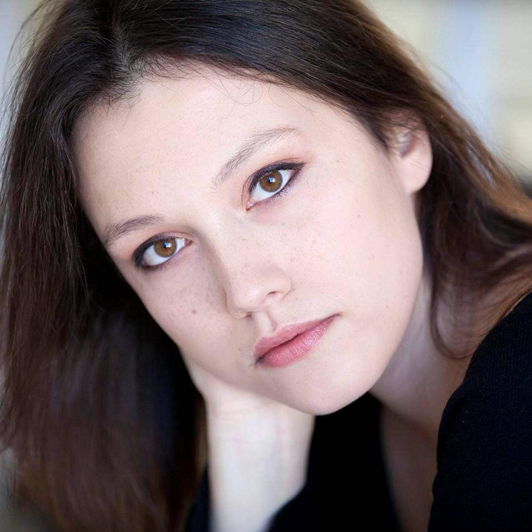 actor Anastasia Robin large photo