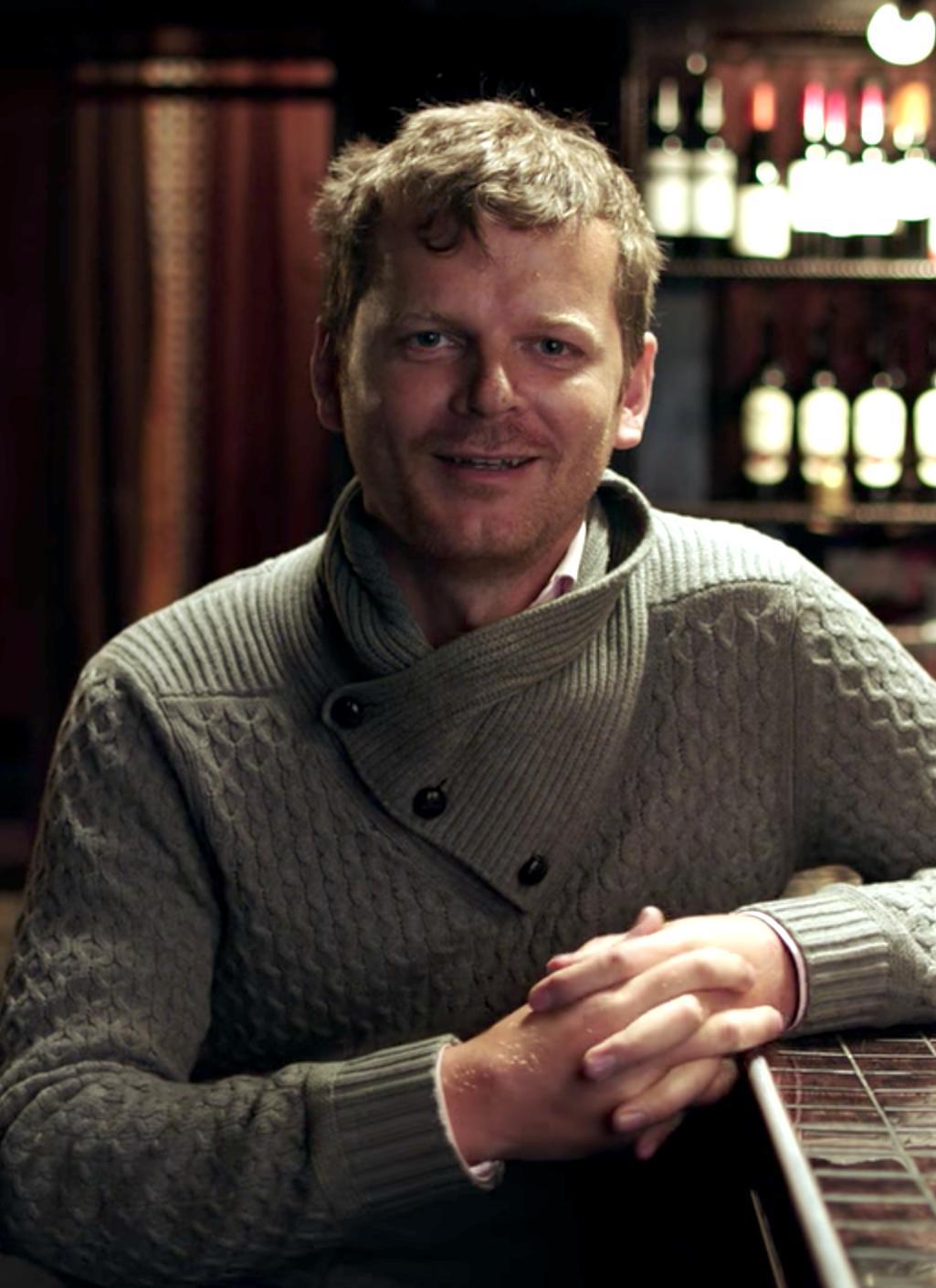 actor Keith van der Linde large photo