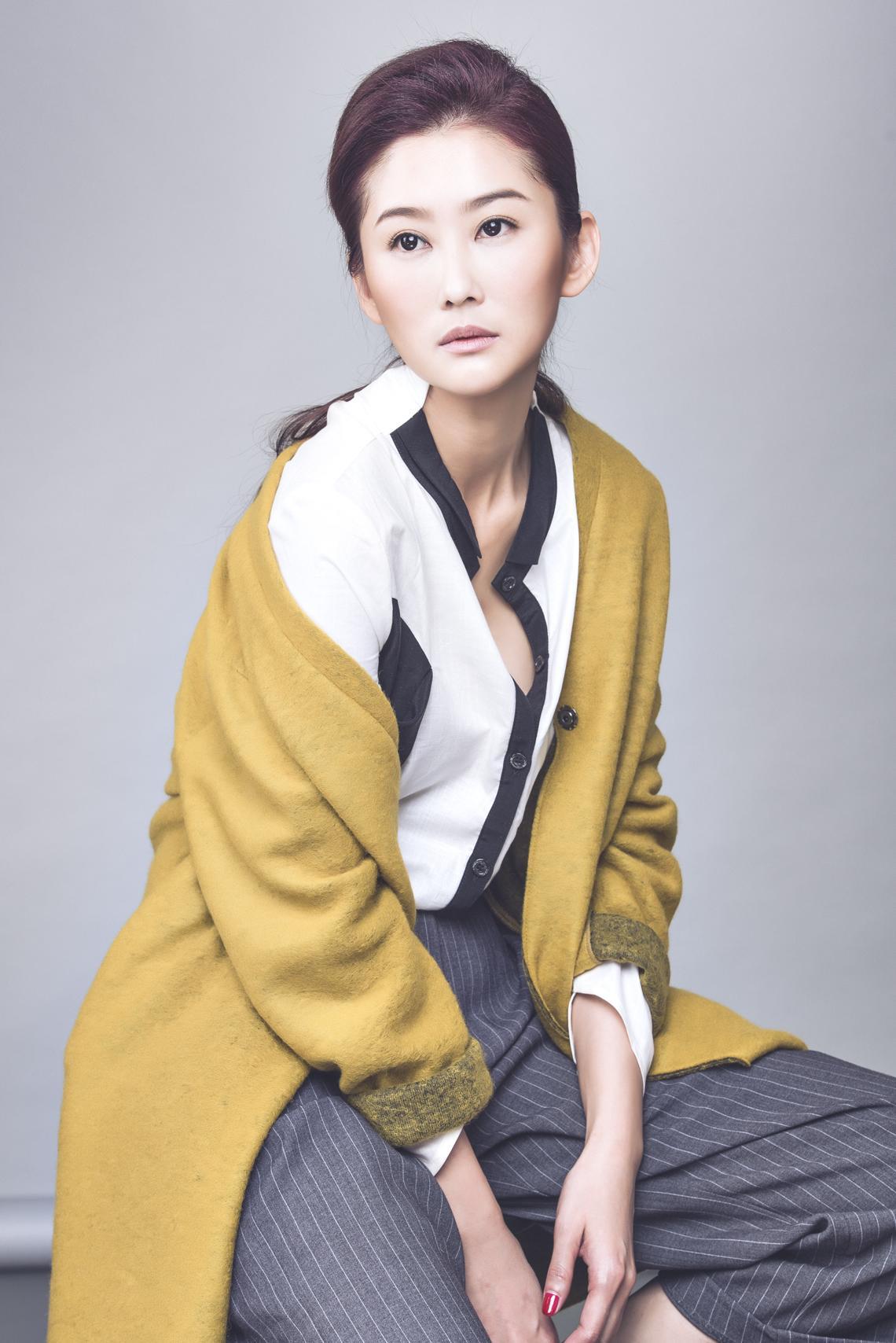 actor Carolyn Chen large photo