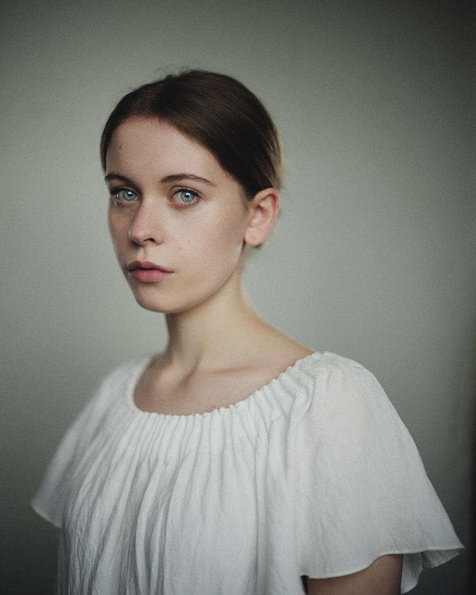 actor Sorcha Groundsell large photo