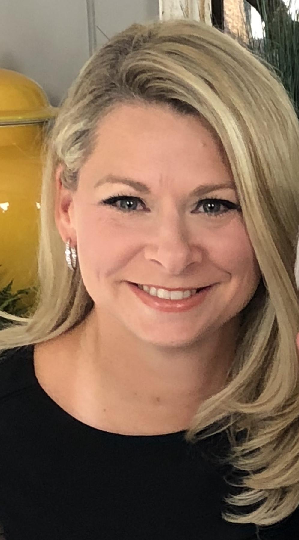 actor Chanda Bell large photo