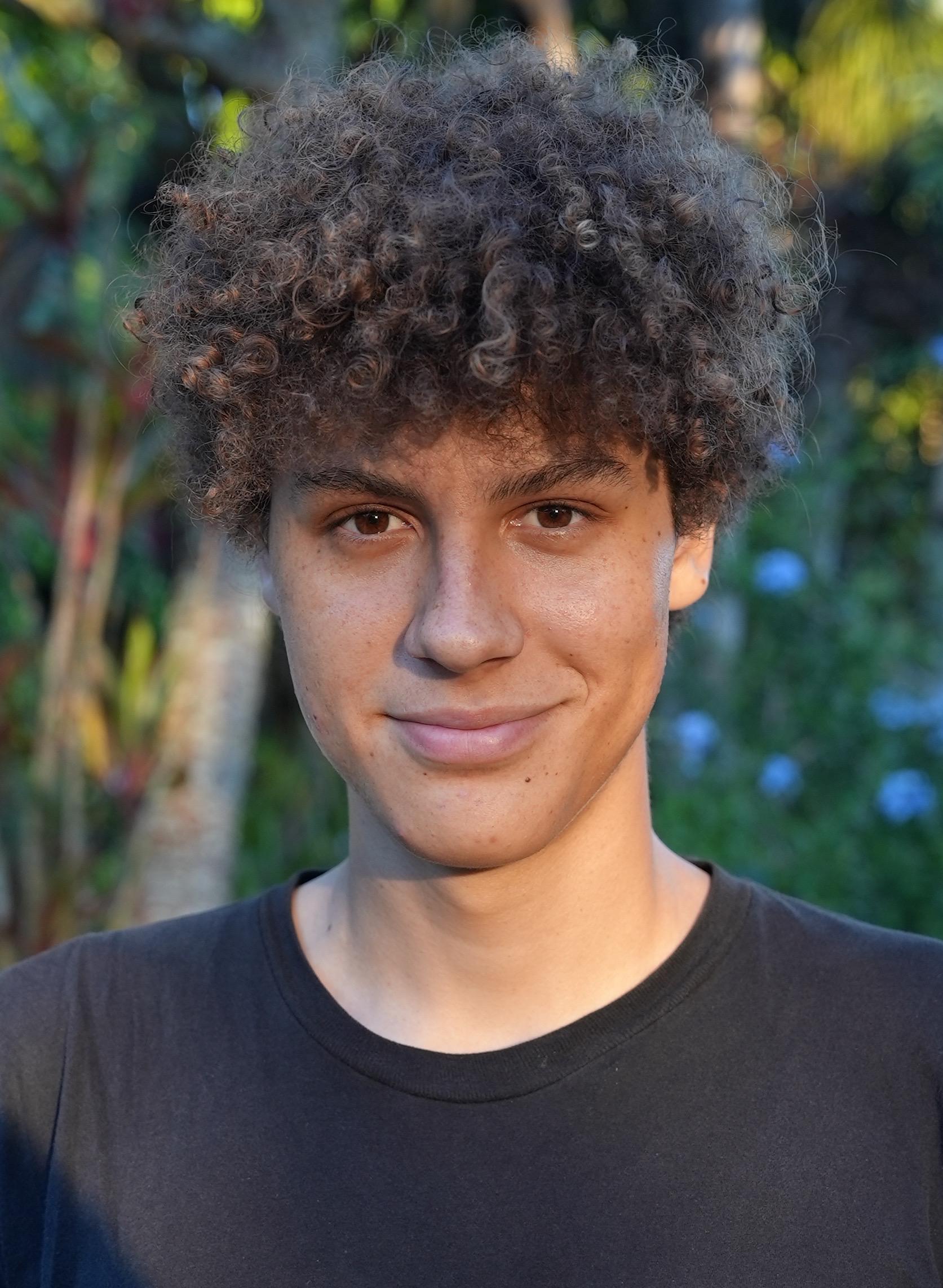 actor Cyris Laury-Schaefer large photo