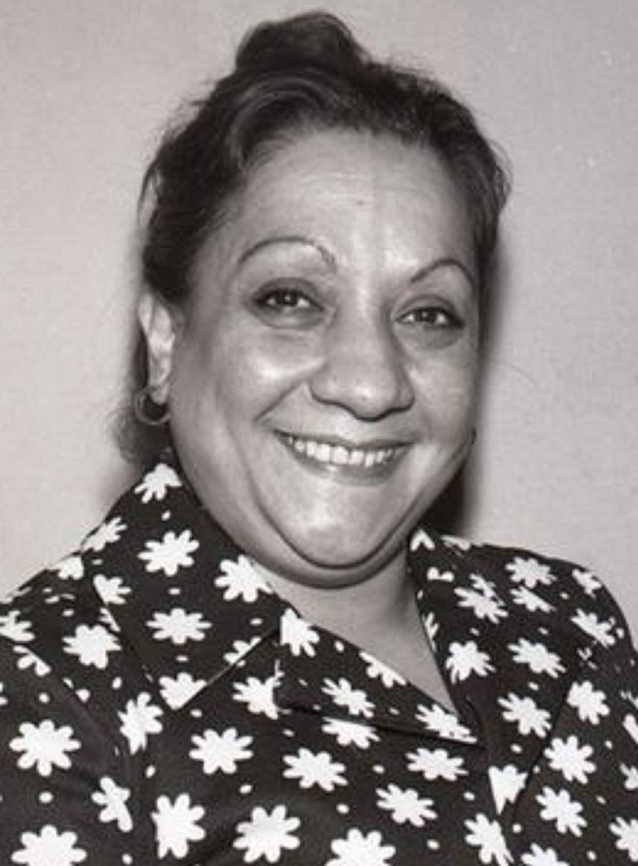 actor Adile Nasit large photo