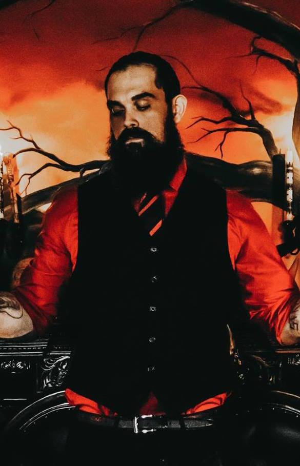 actor Tomas Navarro large photo