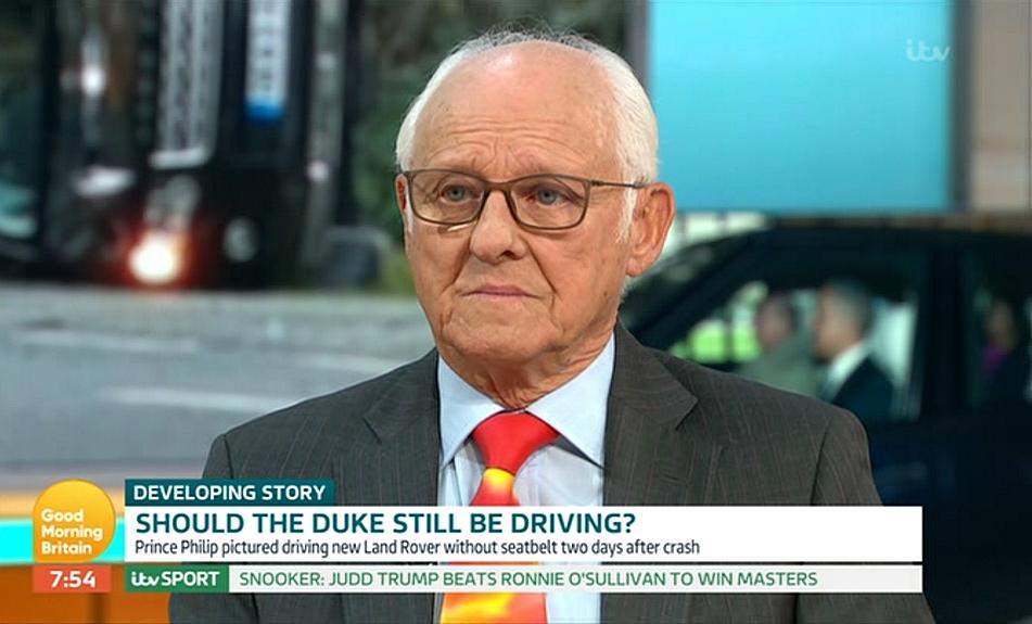 actor Dickie Arbiter large photo