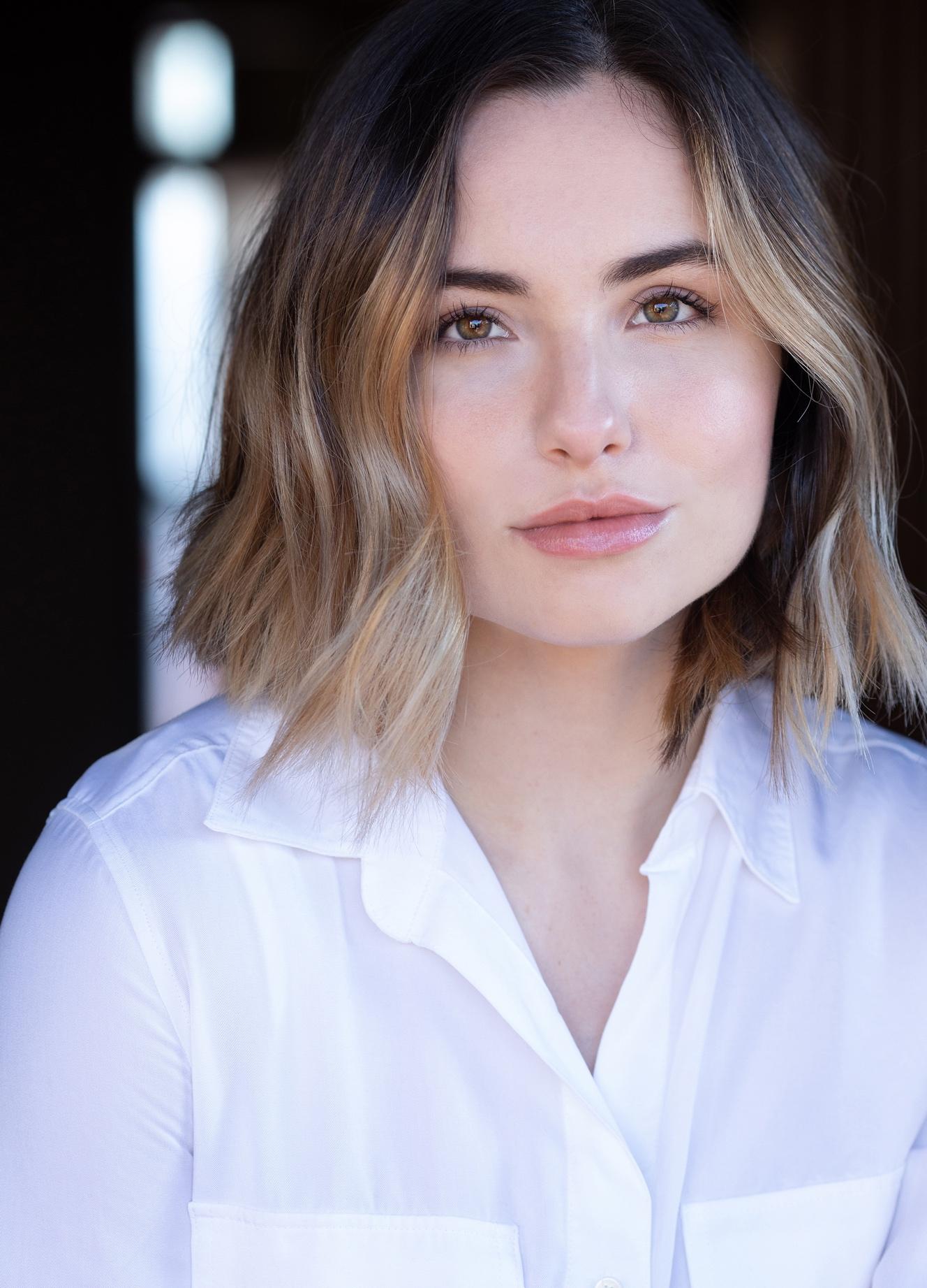 actor Sophia Ntovas large photo