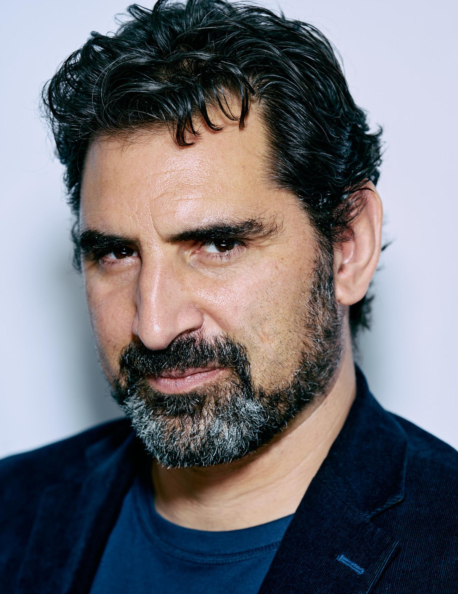 actor Eric Michael Kochmer large photo