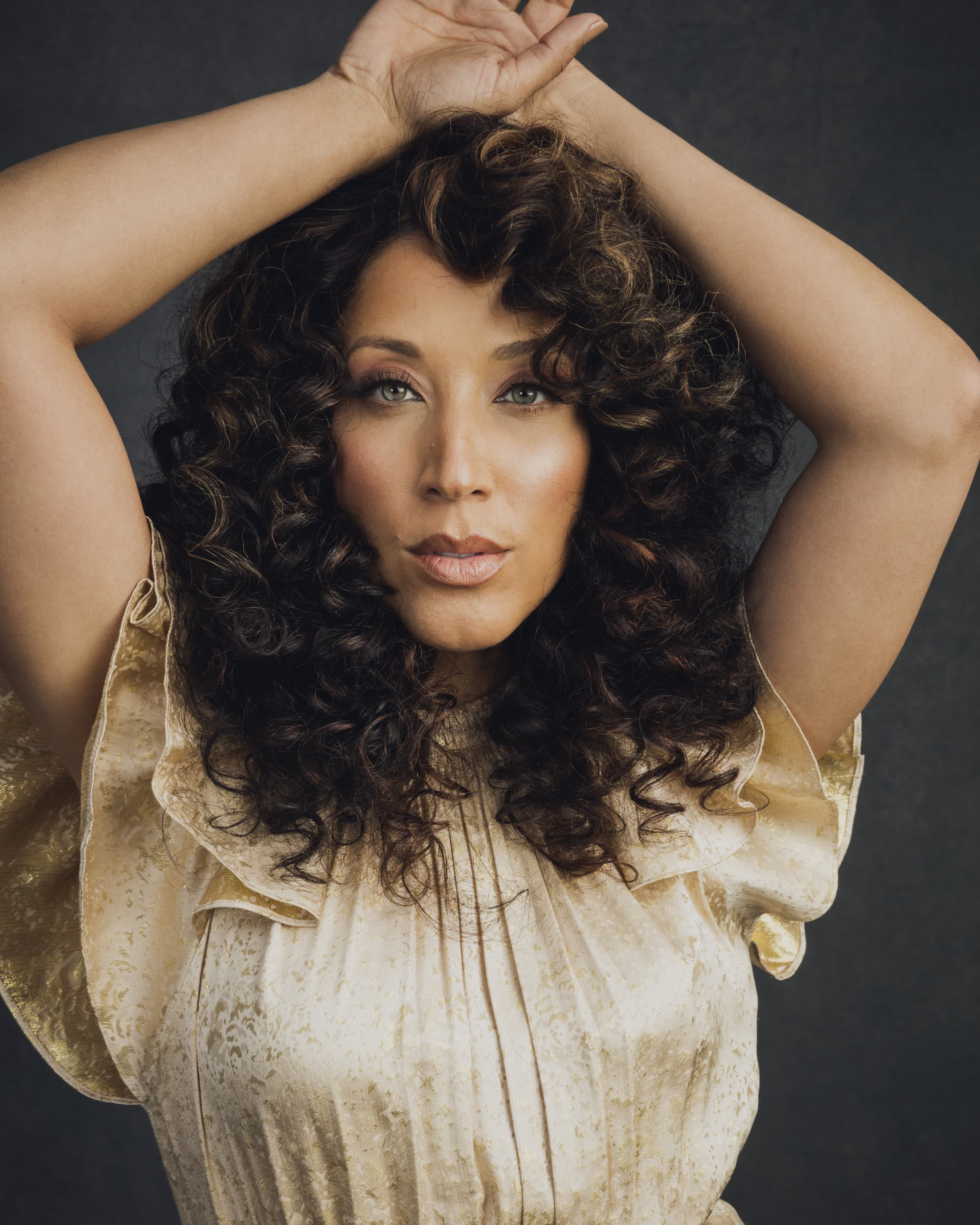 actor Robin Thede large photo