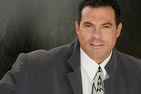 actor Grant Roberts large photo