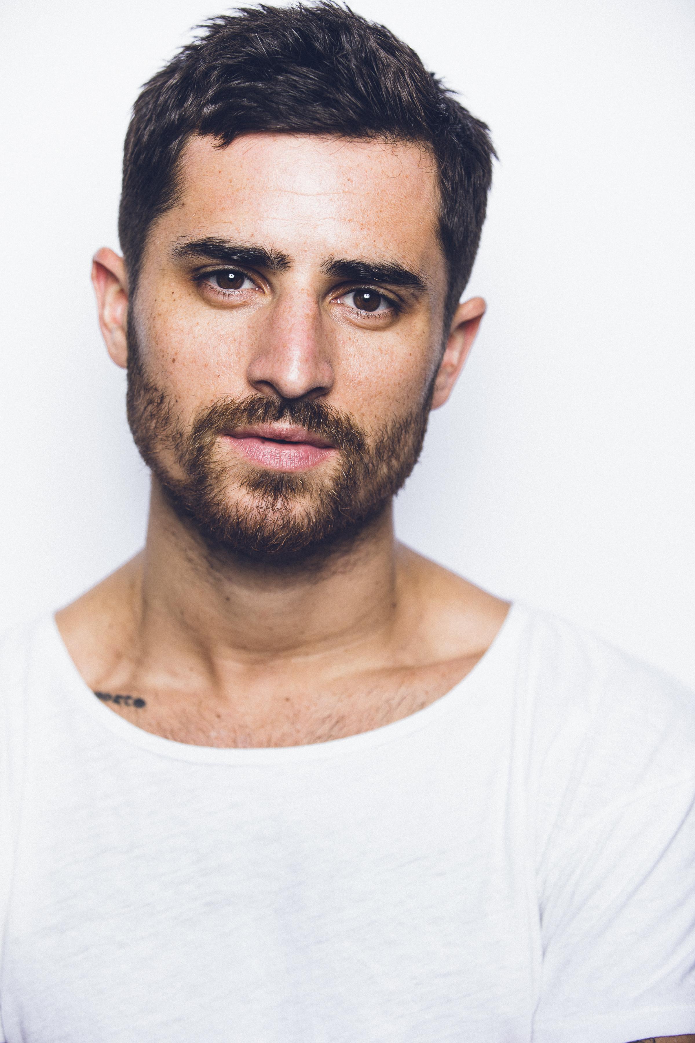 actor Matthew Leone large photo