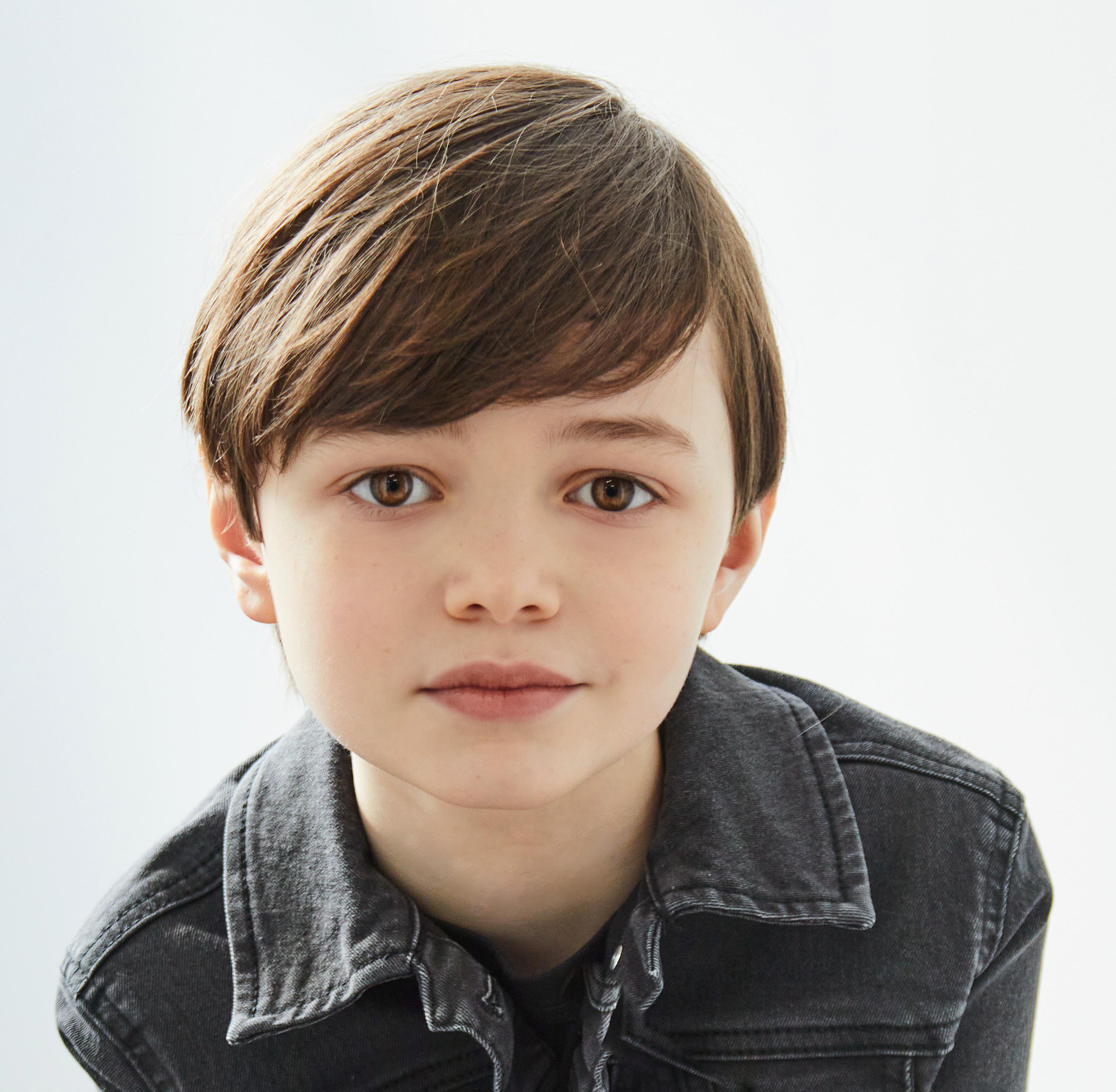 actor Gilbert Bradman large photo