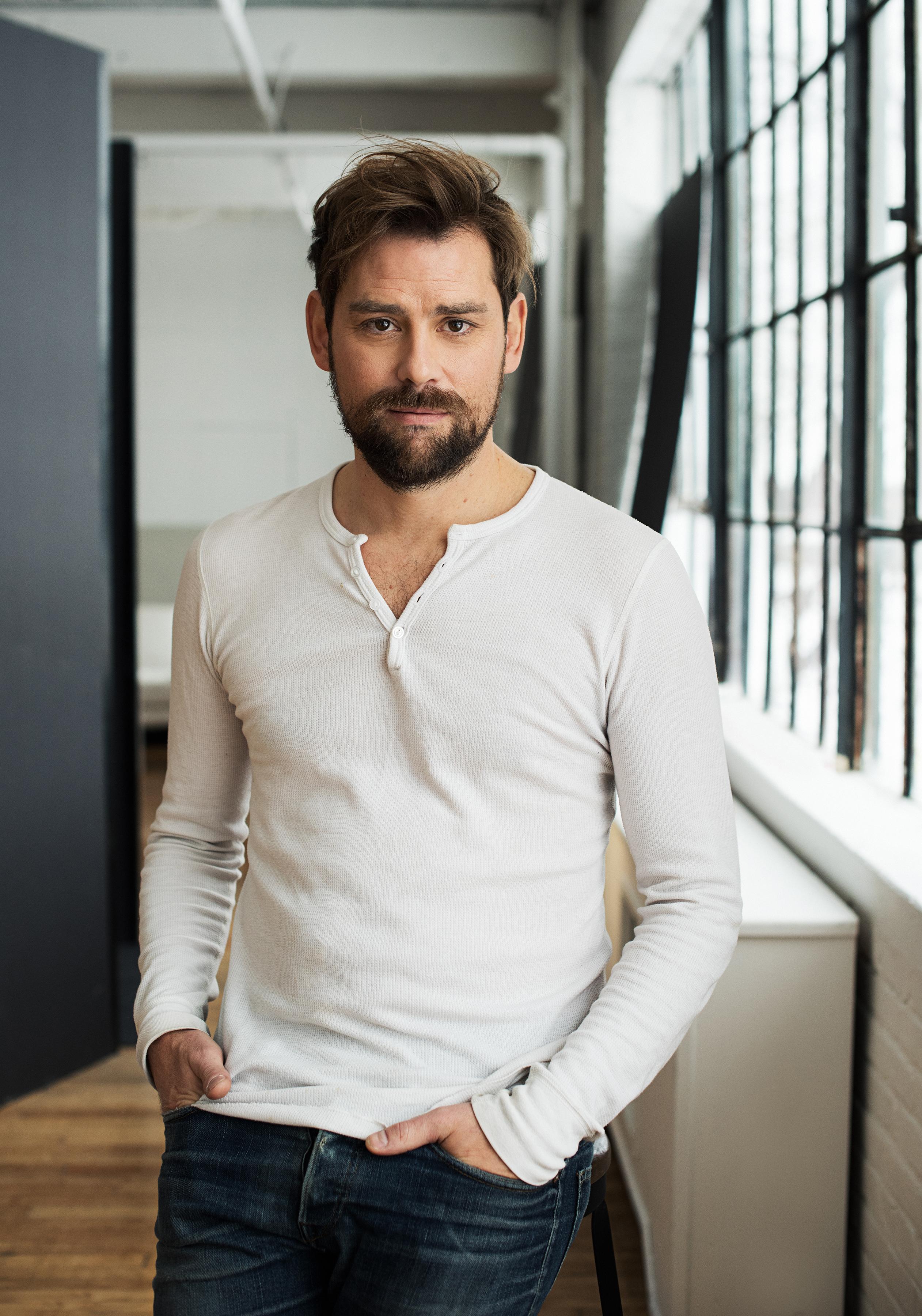 actor Andrew Shaver large photo