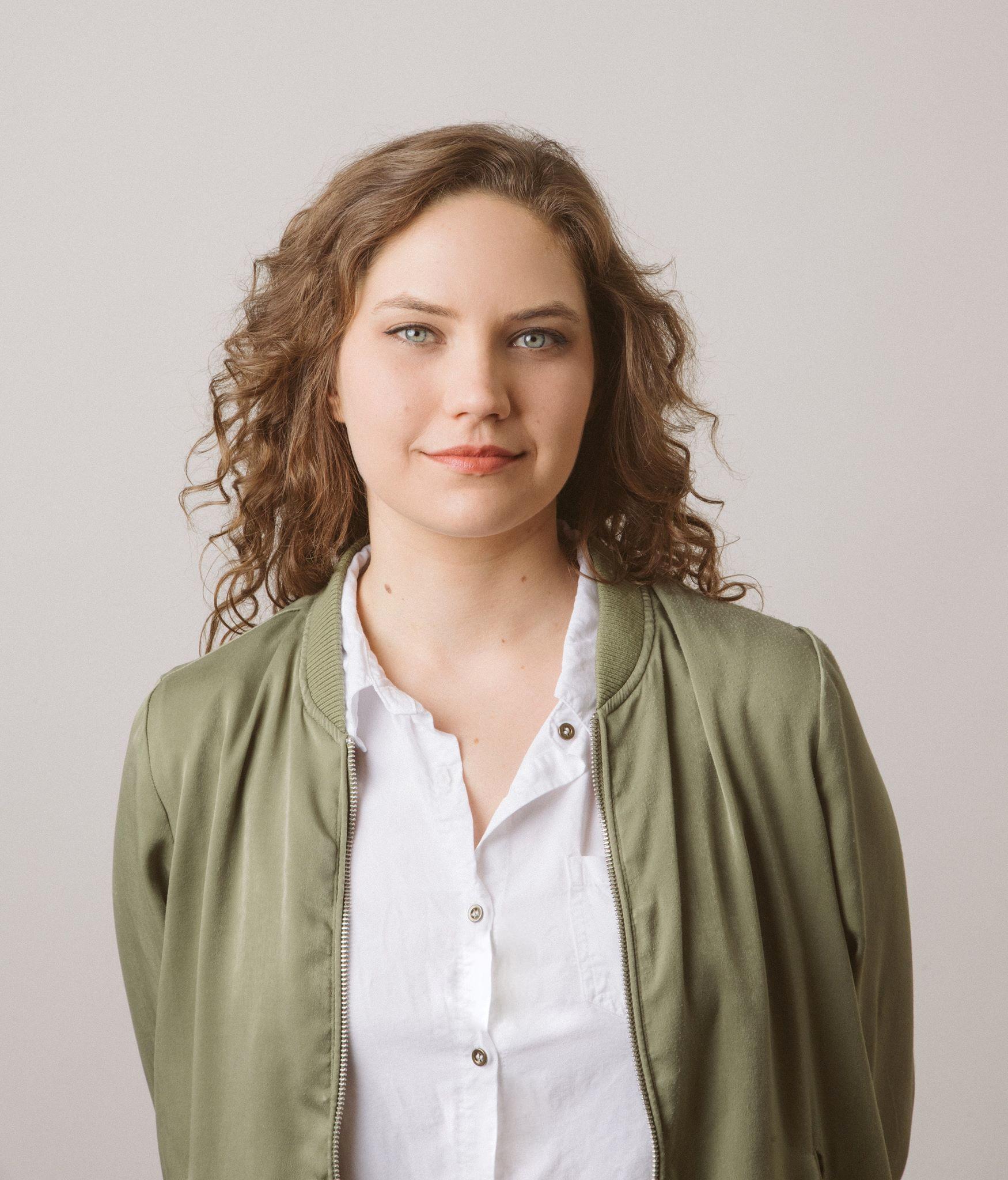 actor Lauren Parsons large photo