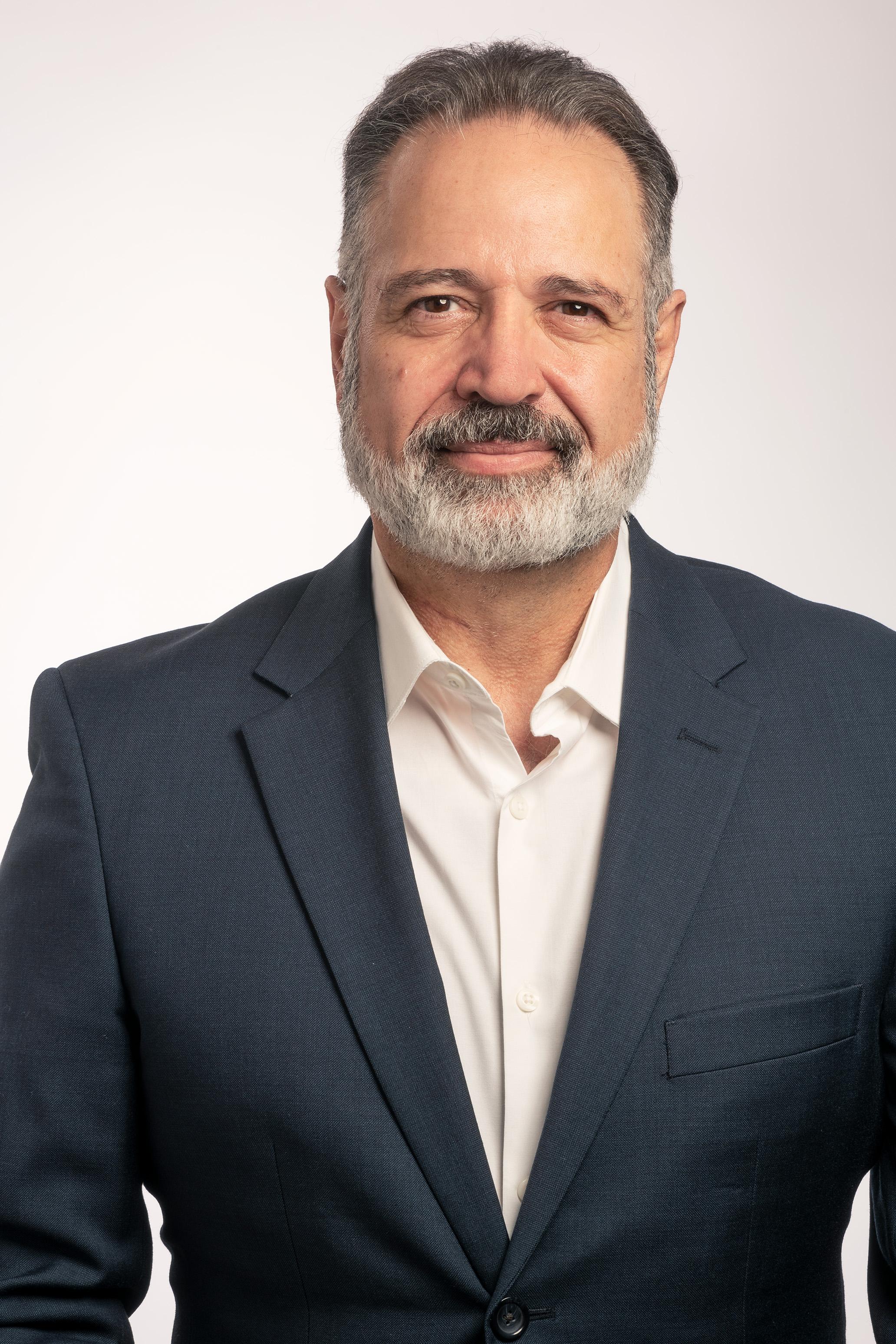 actor Robert J Morgalo large photo