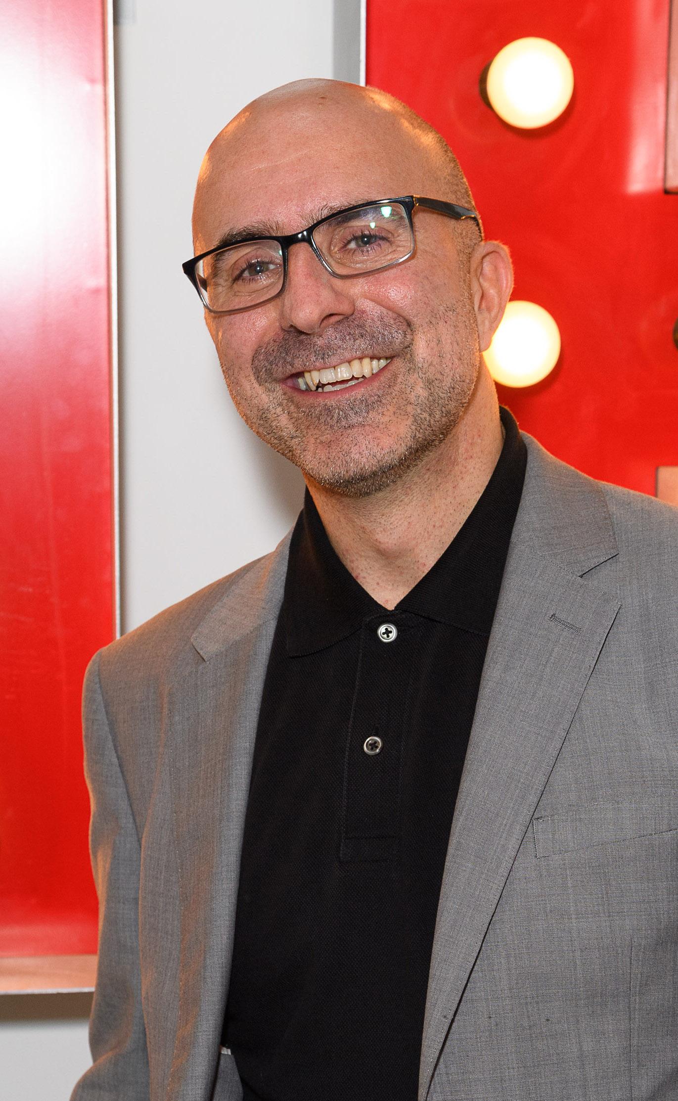 actor Gary Condés large photo