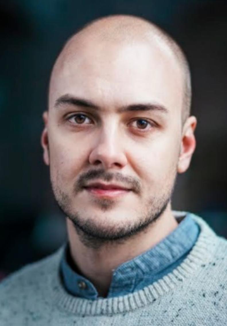 actor Simon Hawkins large photo