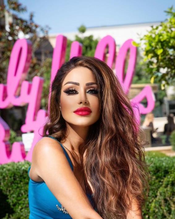 actor Fia Johansson large photo