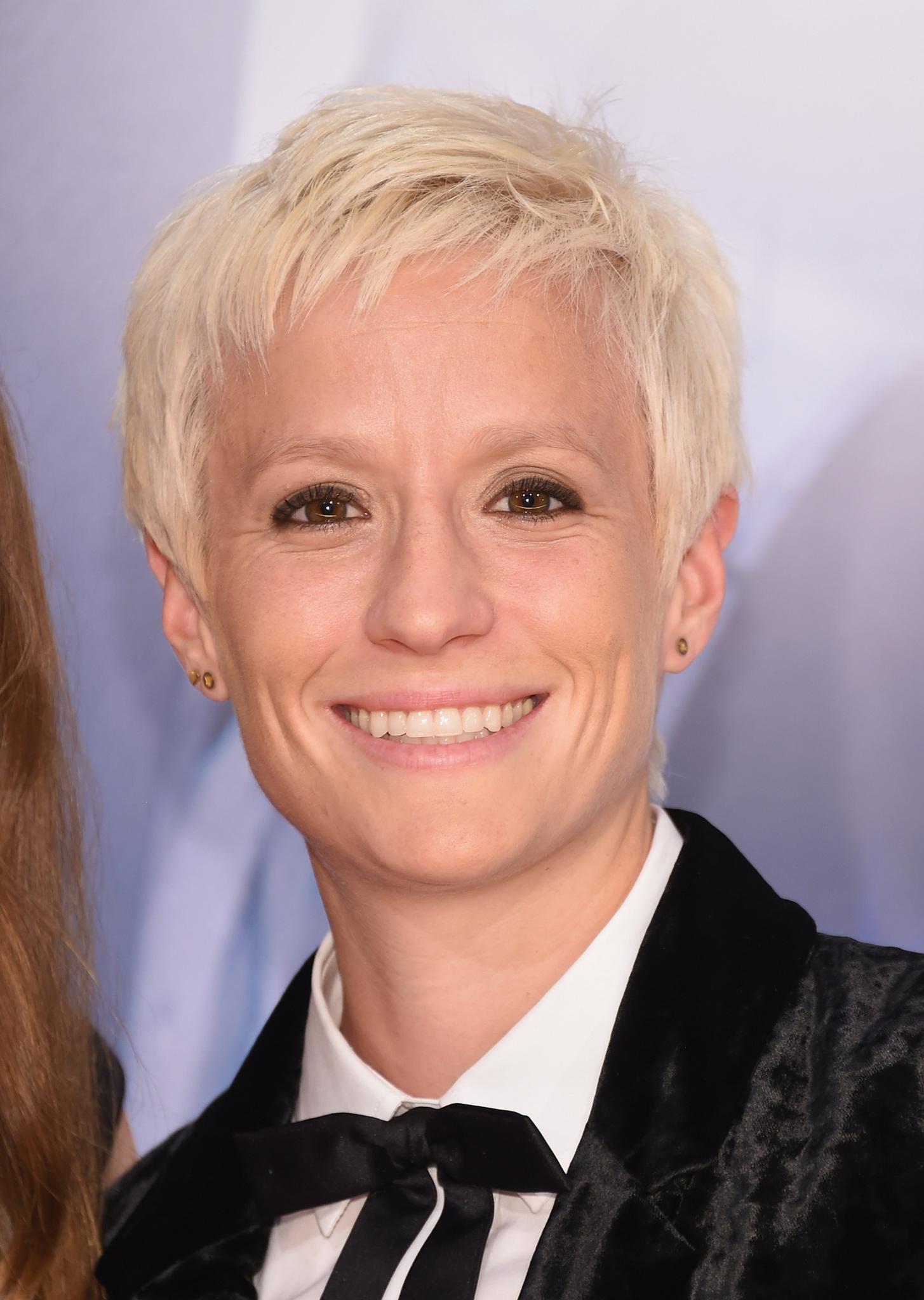 actor Megan Rapinoe large photo