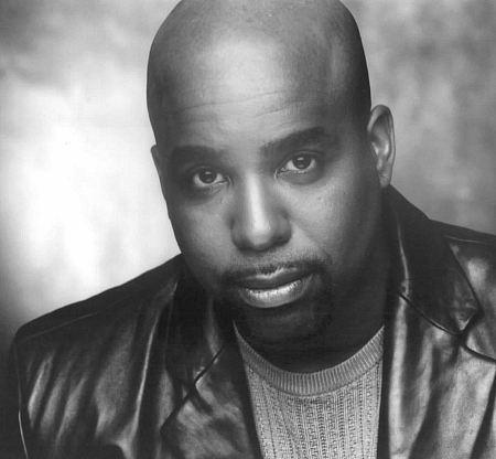 actor Sean Simms large photo