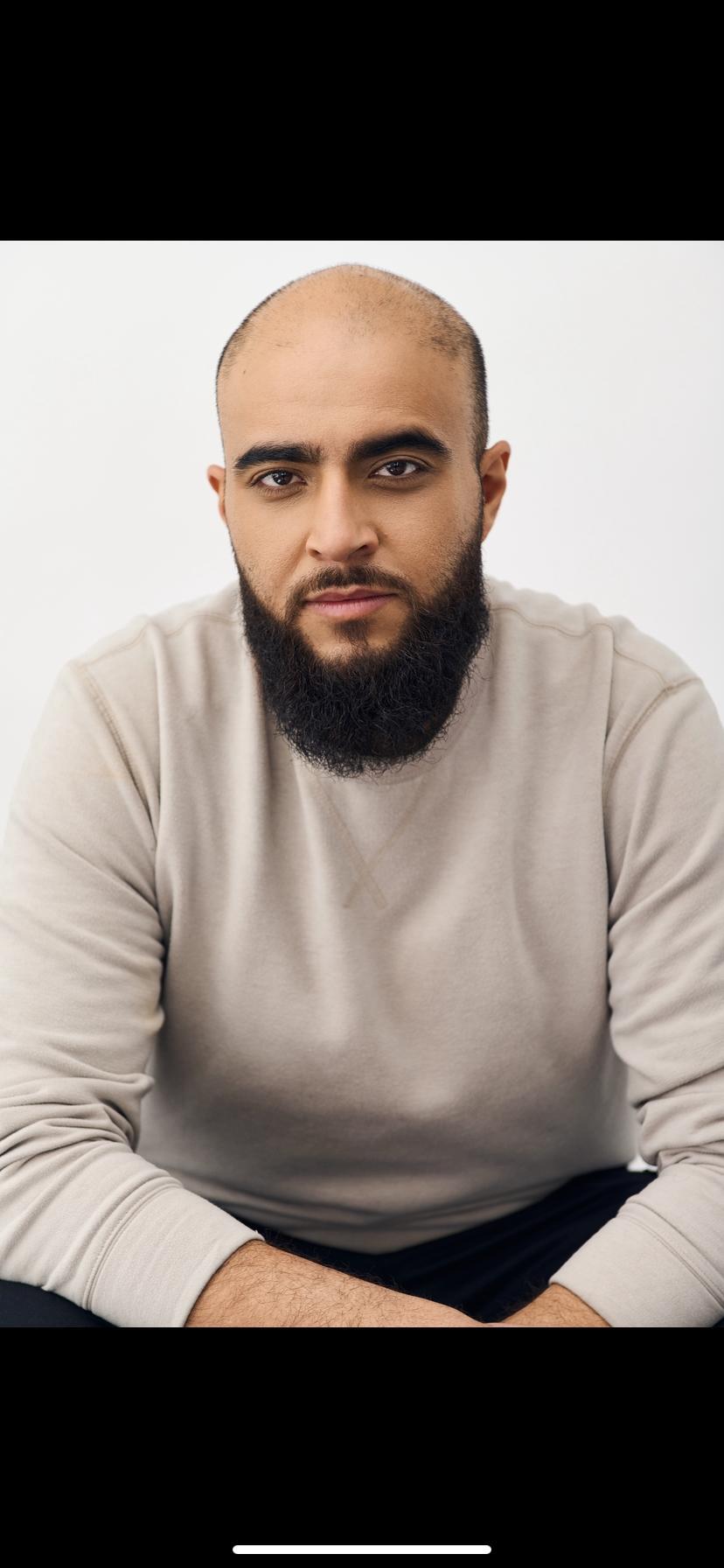 actor Mohamed El-Husseini large photo