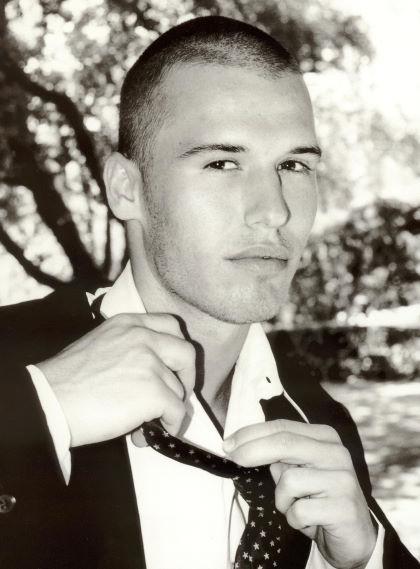 actor Alex Nesic large photo