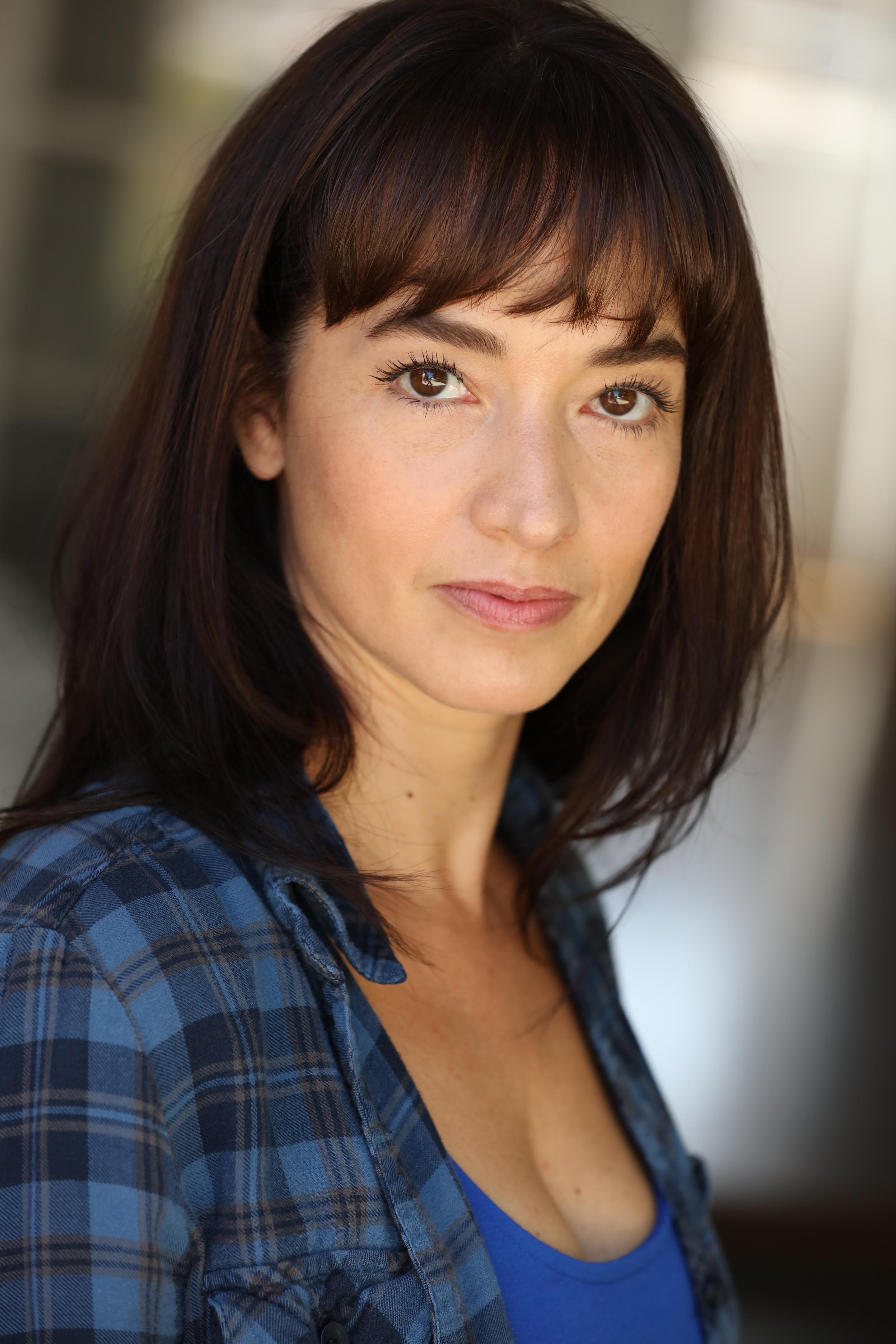 actor Karen Corona large photo