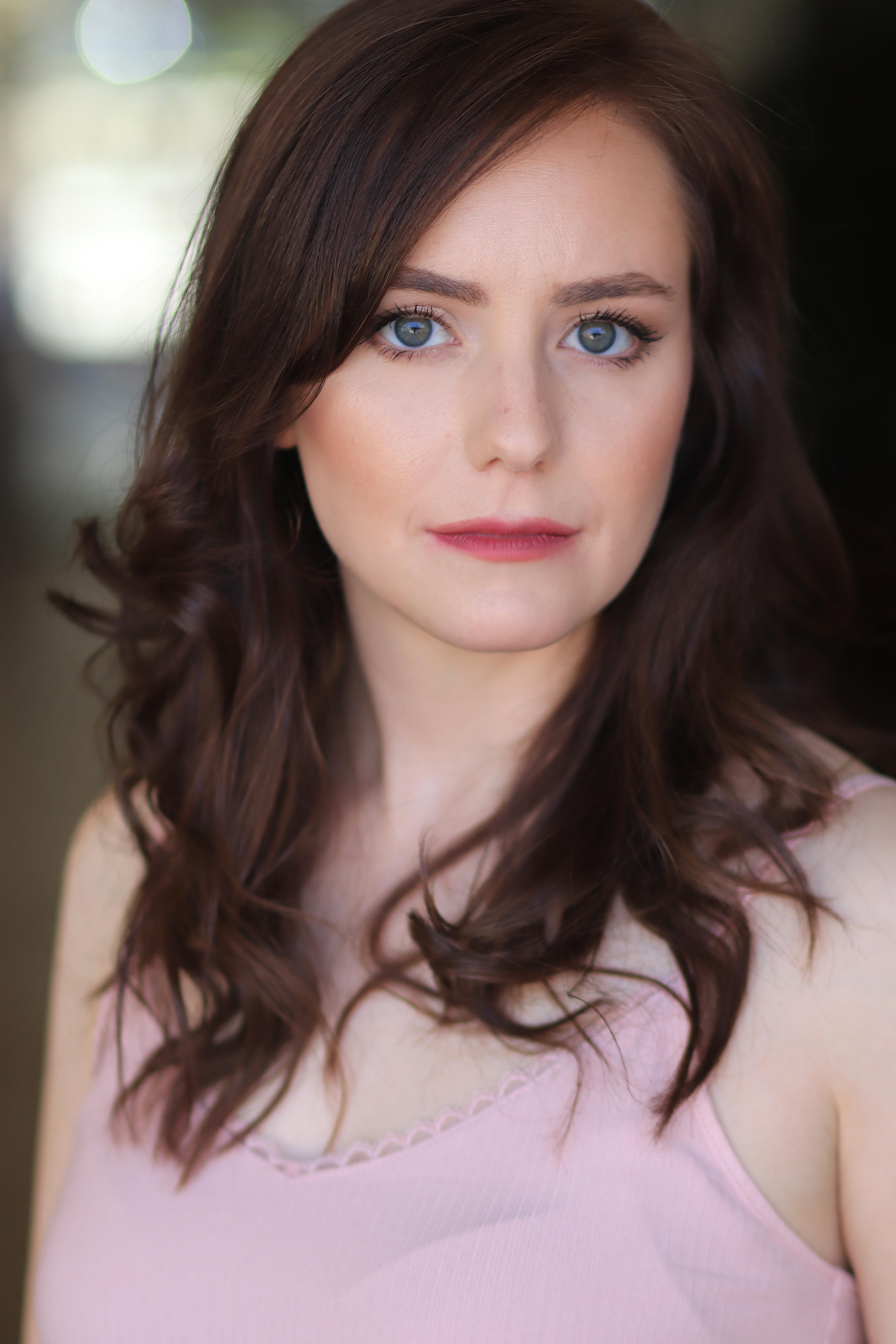 actor Caitlin Emma O'Connor large photo