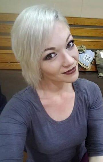 actor Holly Petty large photo